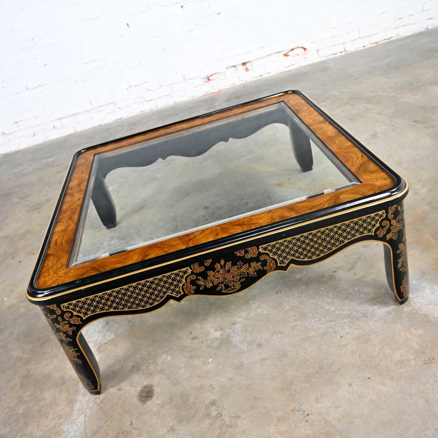 Américain Drexel Heritage ET Cetera Collection Chinoiserie Table basse en loupe et or noir en vente