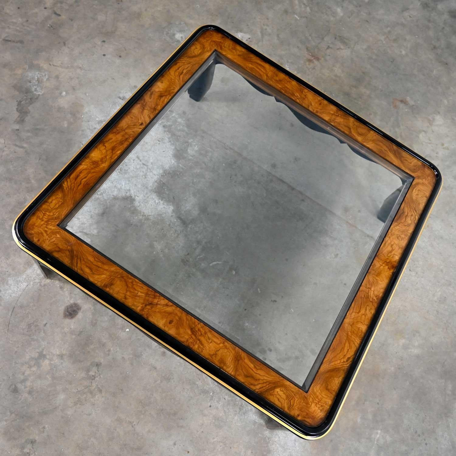 Drexel Heritage ET Cetera Collection Chinoiserie Table basse en loupe et or noir Bon état - En vente à Topeka, KS