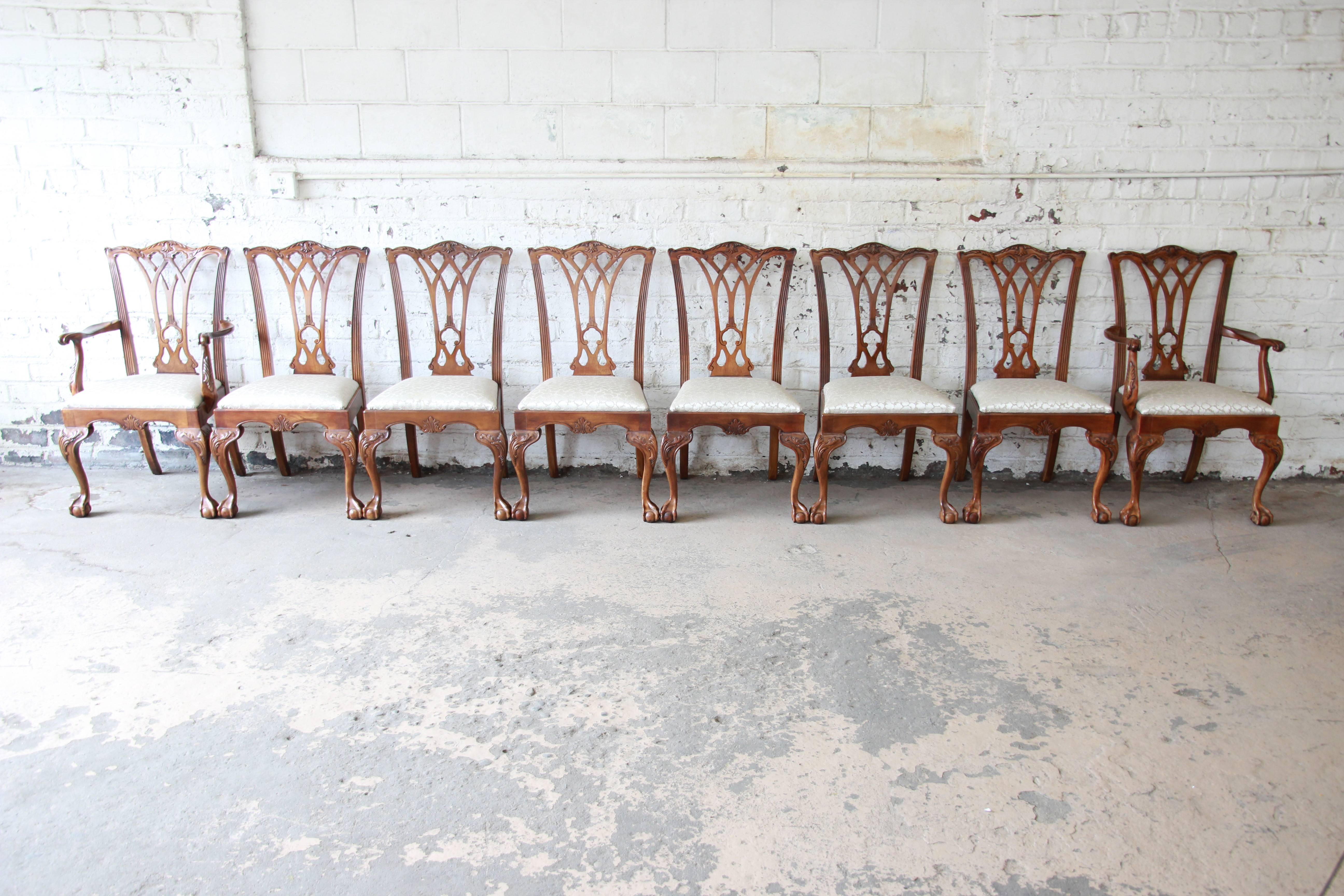 20th Century Drexel Heritage Flame Mahogany Formal Extension Dining Set