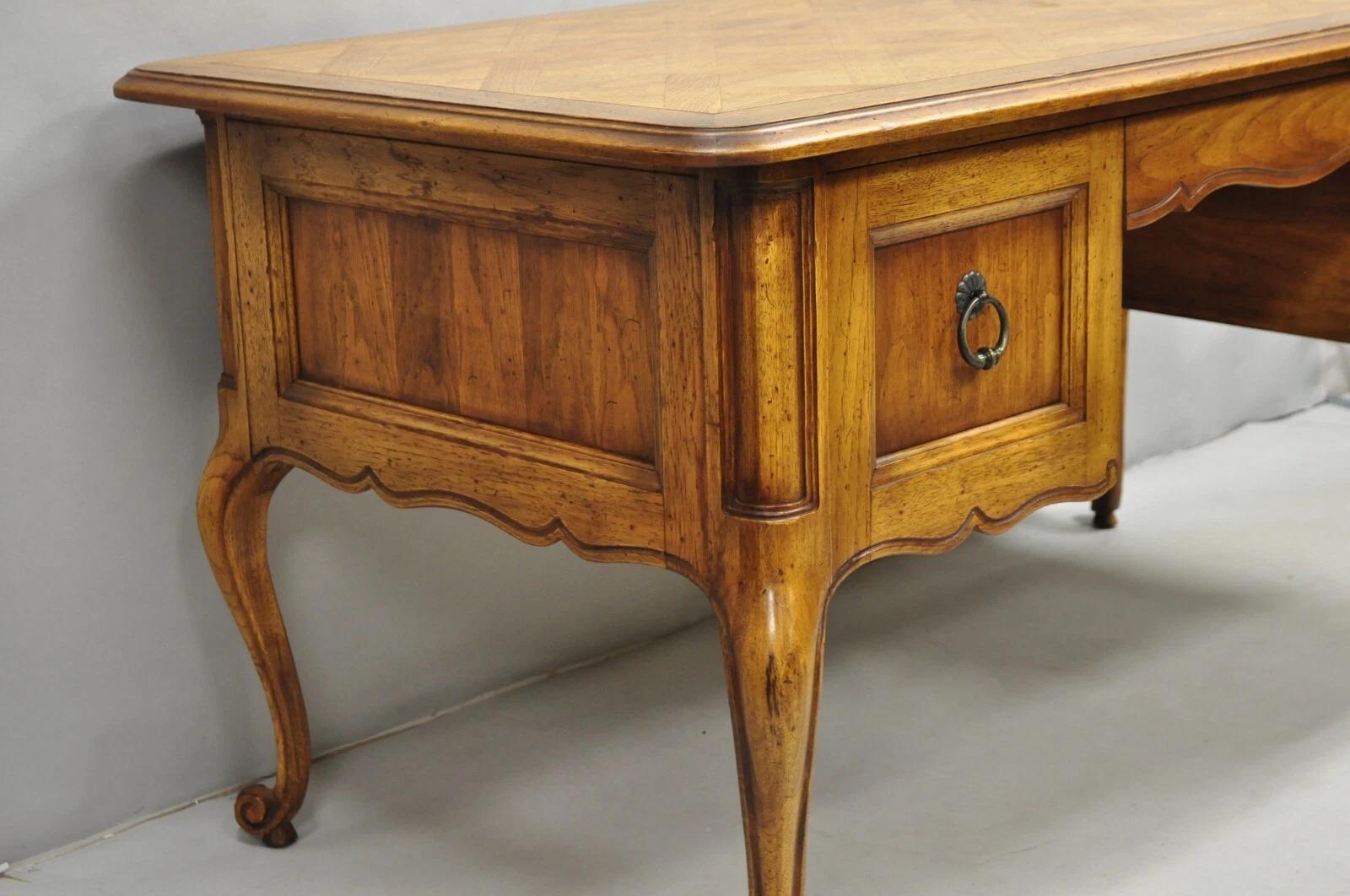 Scrivania Drexel Heritage French Country Manor Collection 60