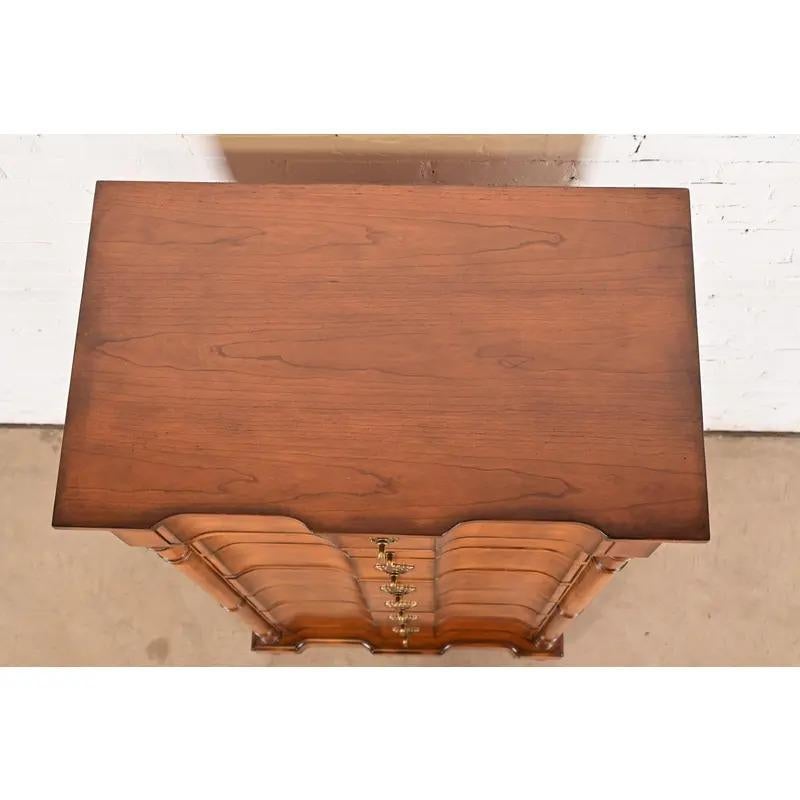 Drexel Heritage Französisch Empire geschnitzt Obstholz Dessous Chest oder Semainier im Angebot 6