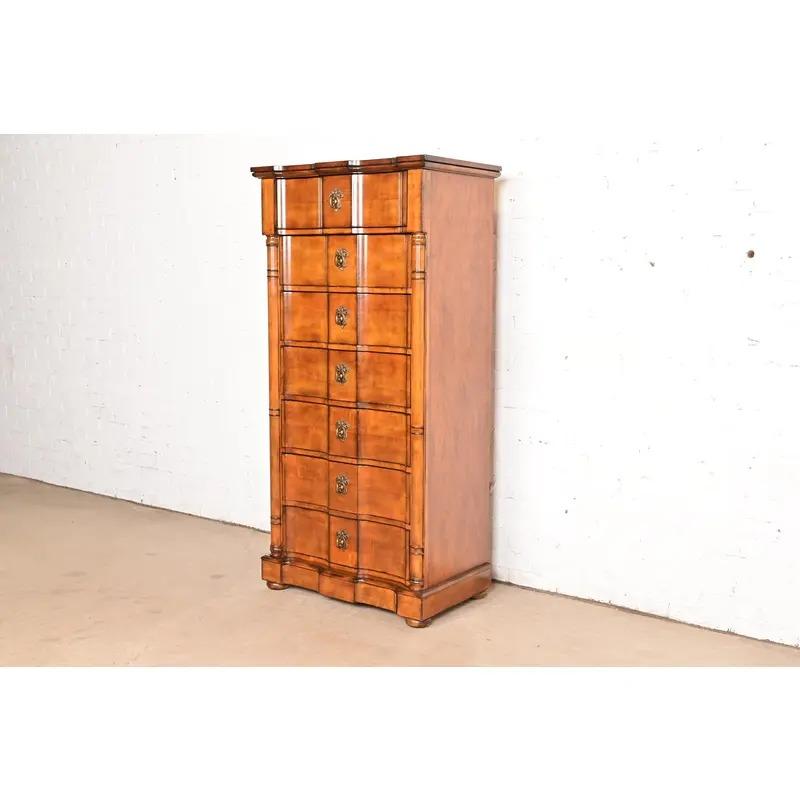 Drexel Heritage Französisch Empire geschnitzt Obstholz Dessous Chest oder Semainier (amerikanisch) im Angebot