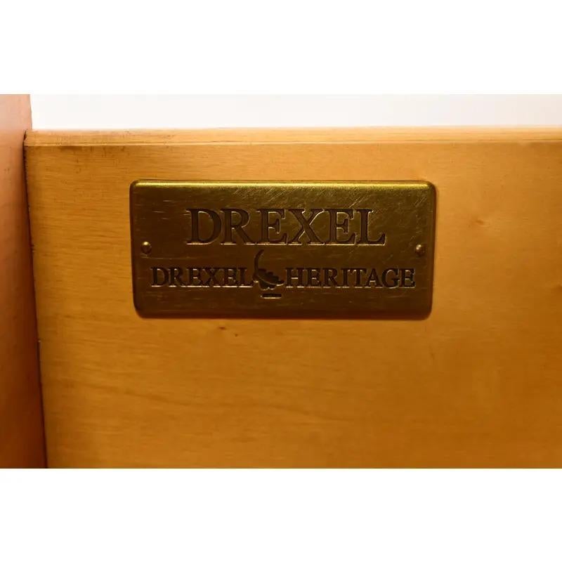 Drexel Heritage Französisch Empire geschnitzt Obstholz Dessous Chest oder Semainier im Angebot 2