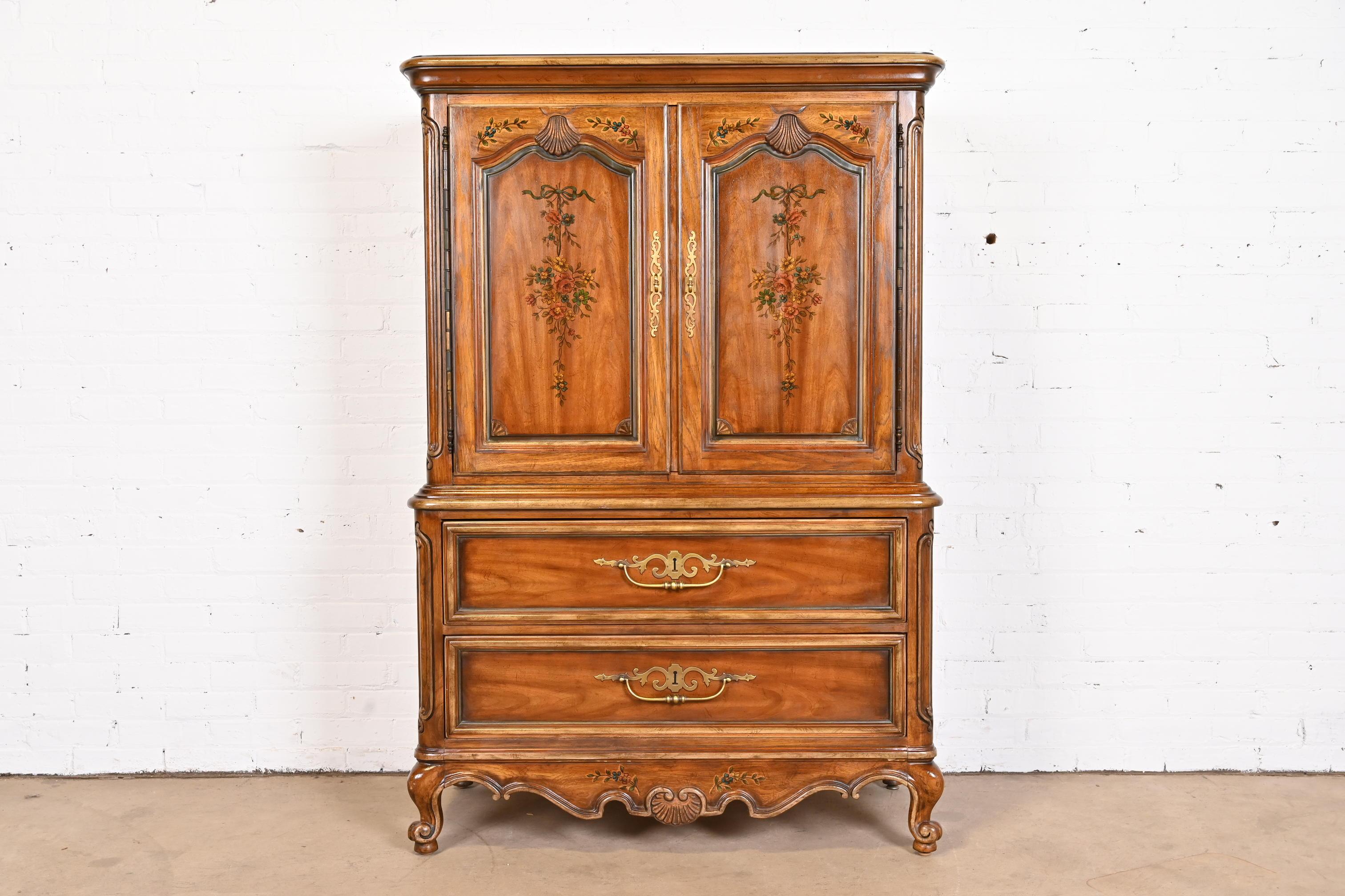 Drexel Heritage French Provincial Louis XV Carved Walnut Gentleman's Chest In Good Condition In South Bend, IN