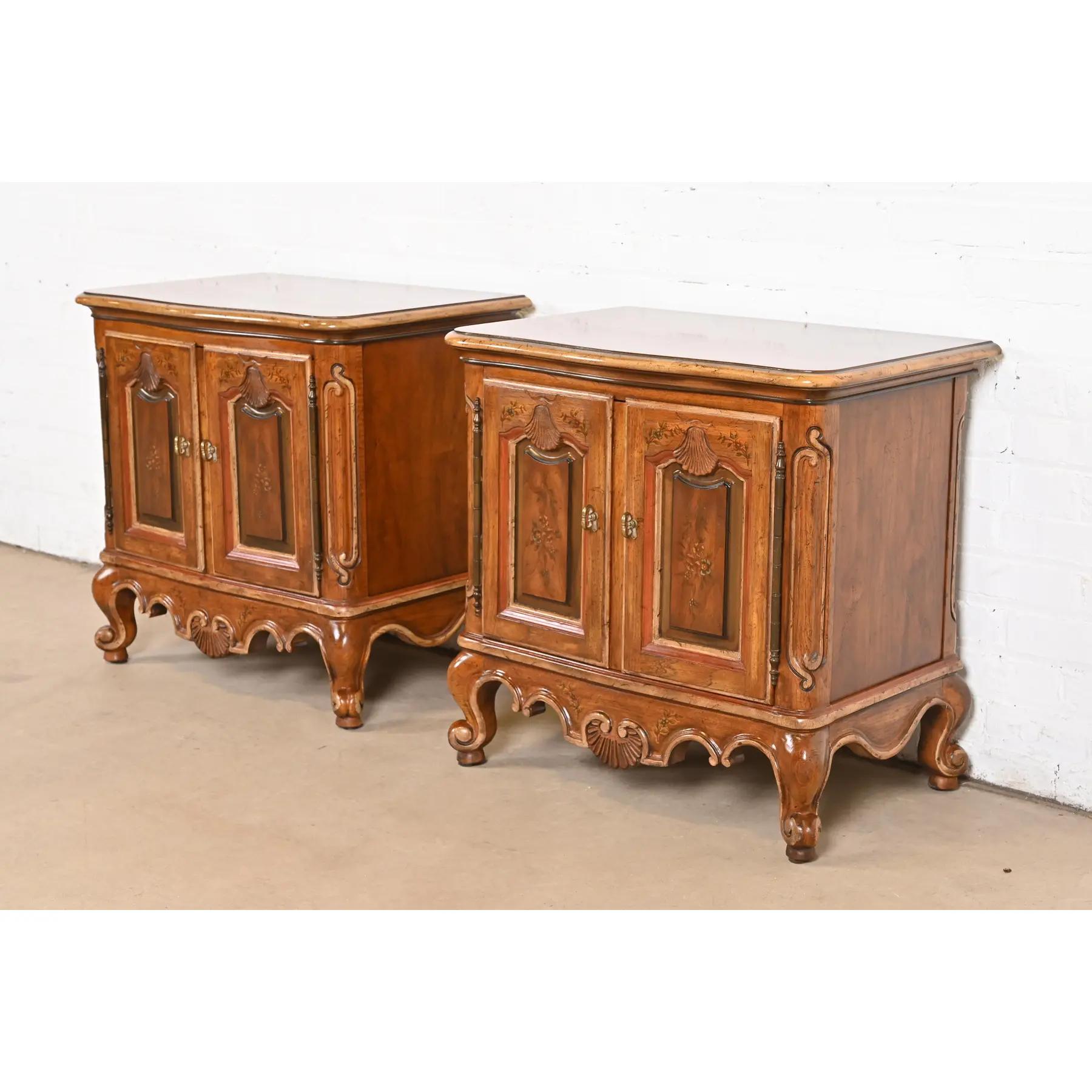 American Drexel Heritage French Provincial Louis XV Carved Walnut Nightstands, Pair For Sale