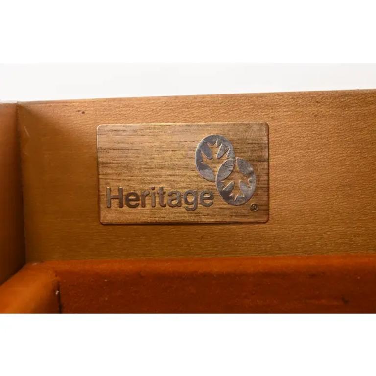 Drexel Heritage - Secrétaire À Abattant in noce intagliato in stile provinciale Luigi XV in vendita 3