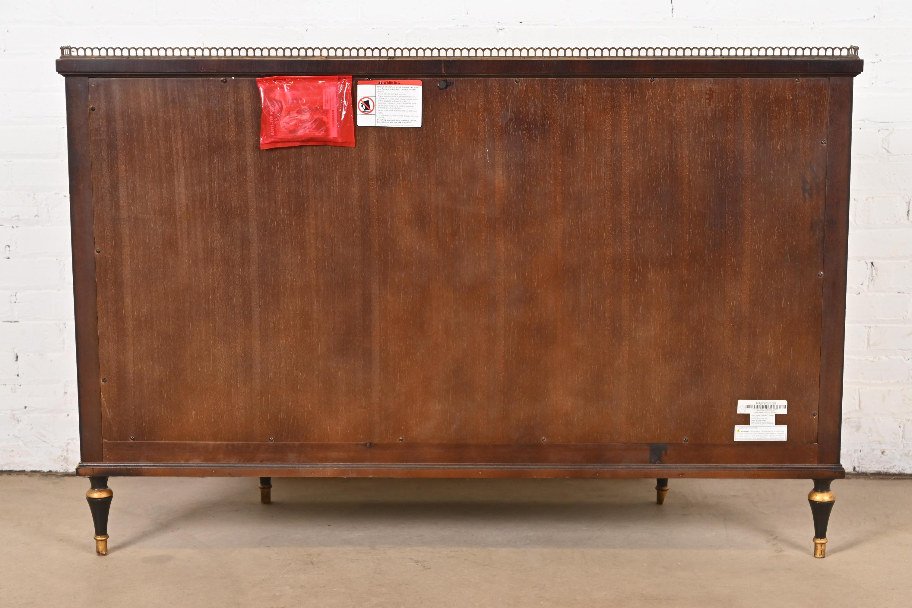 Drexel Heritage Credenza francese Regency Luigi XVI Chinoiserie in mogano in vendita 6