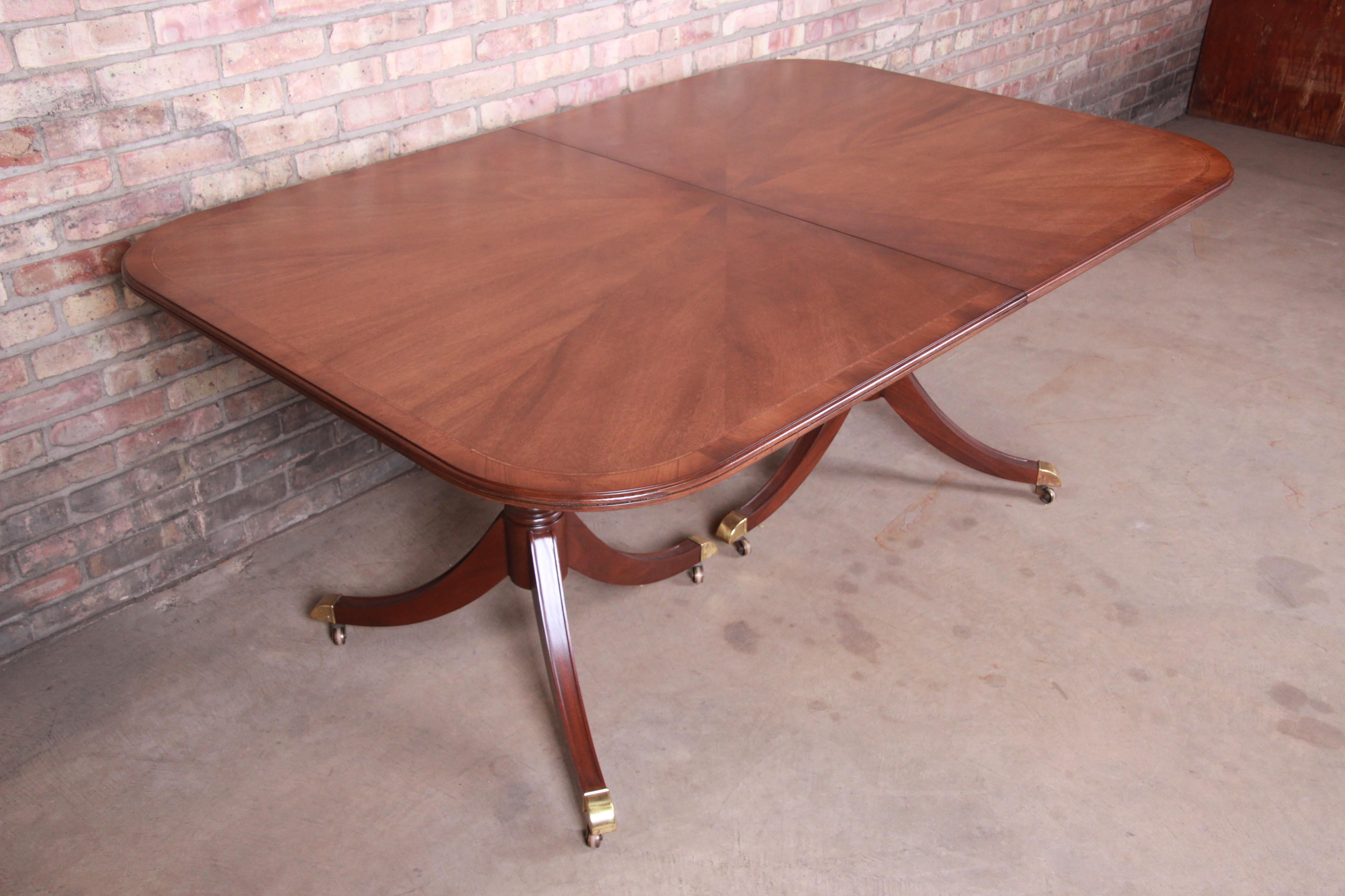 Drexel Heritage Georgian Banded Mahogany Double Pedestal Dining Table, Restored 4