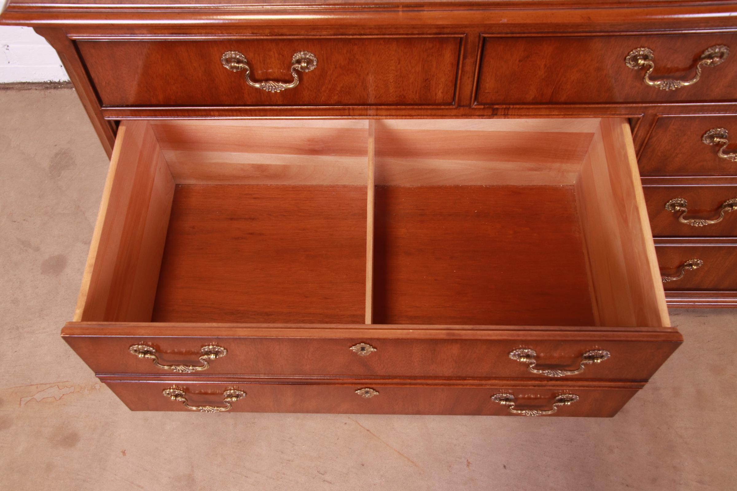 Drexel Heritage Georgian Carved Mahogany Dresser or Credenza In Good Condition For Sale In South Bend, IN