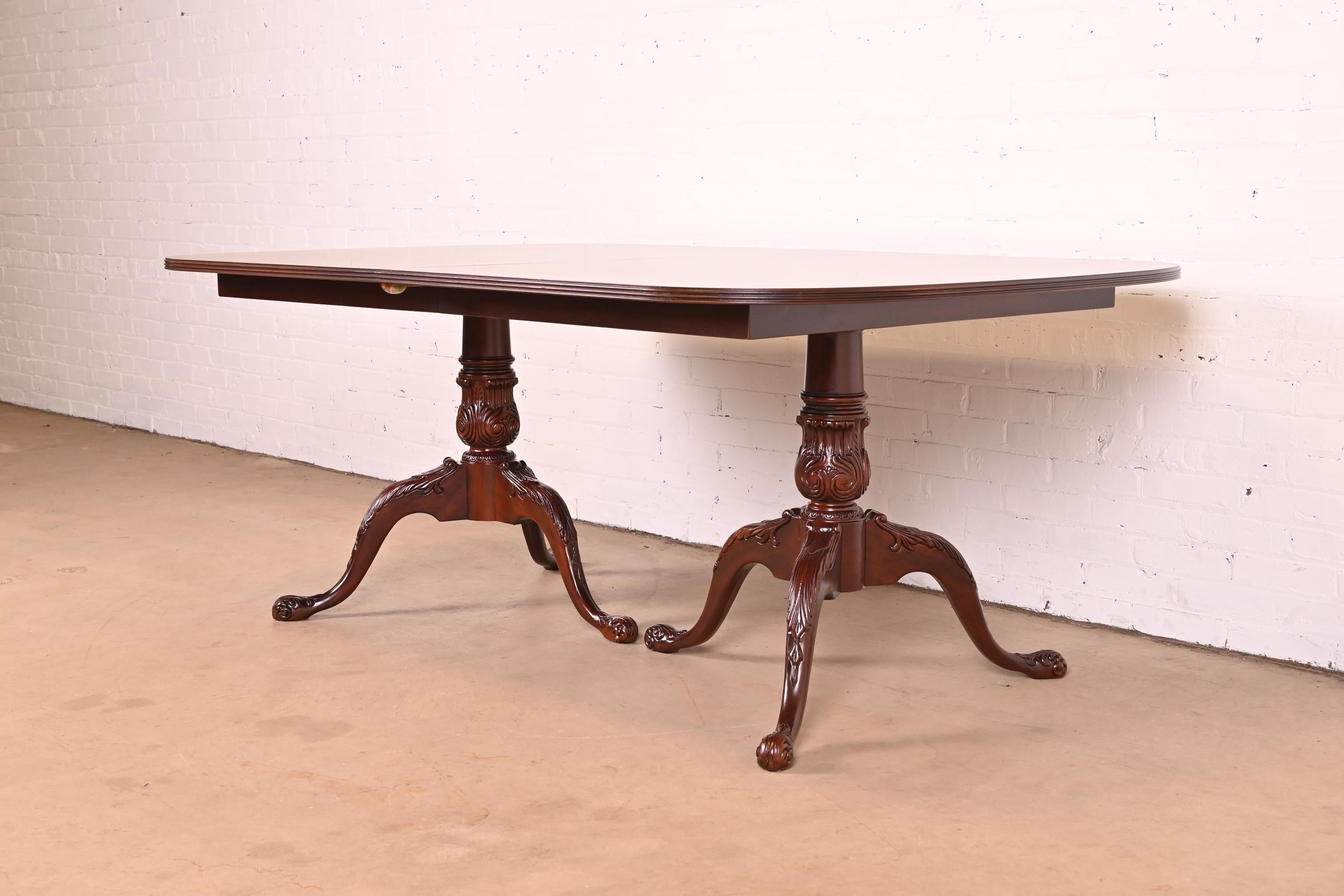 Drexel Heritage Georgian Mahogany Double Pedestal Dining Table, Newly Refinished 8