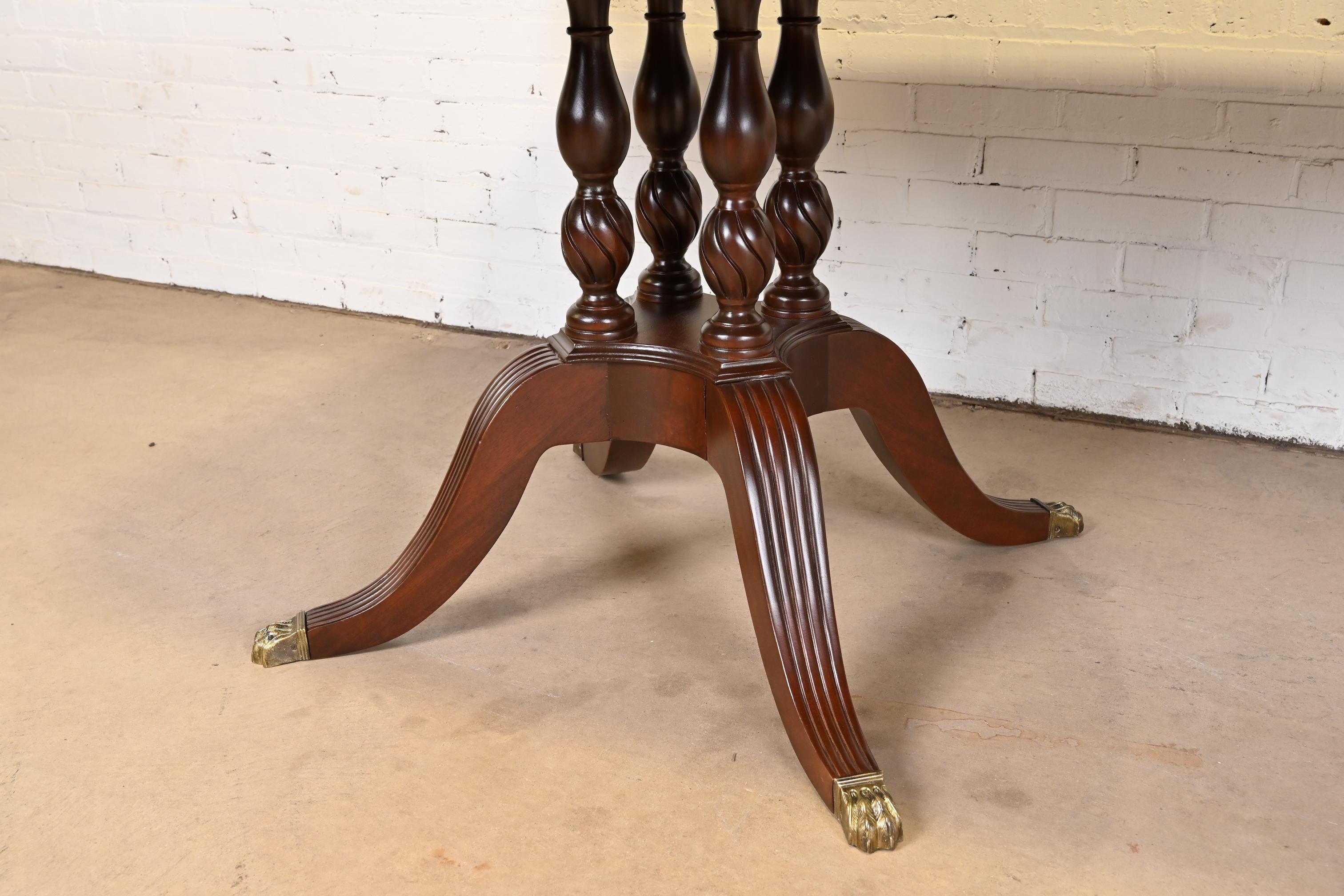 Drexel Heritage Georgian Mahogany Double Pedestal Dining Table, Newly Refinished 7