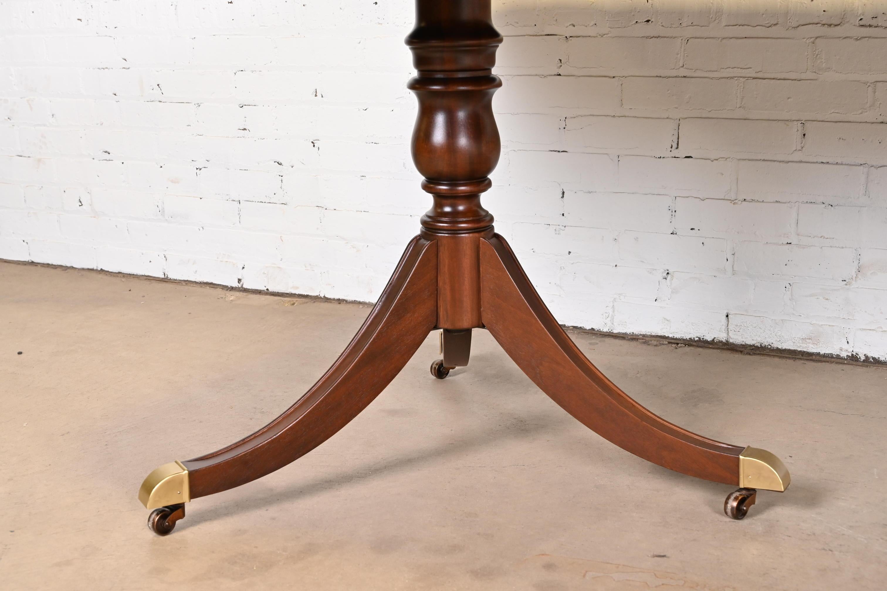 Drexel Heritage Georgian Mahogany Double Pedestal Dining Table, Newly Refinished 7