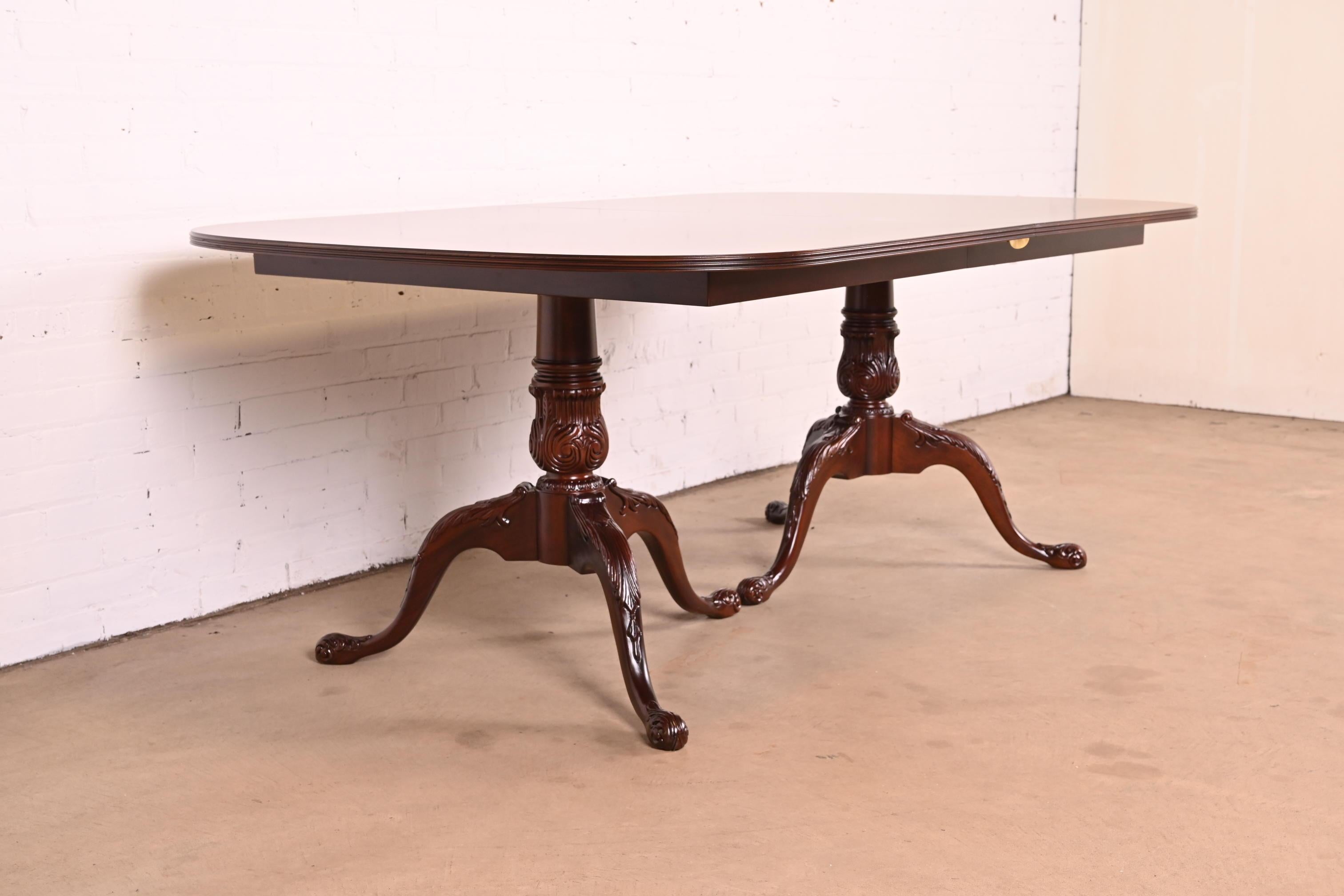 Drexel Heritage Georgian Mahogany Double Pedestal Dining Table, Newly Refinished 9