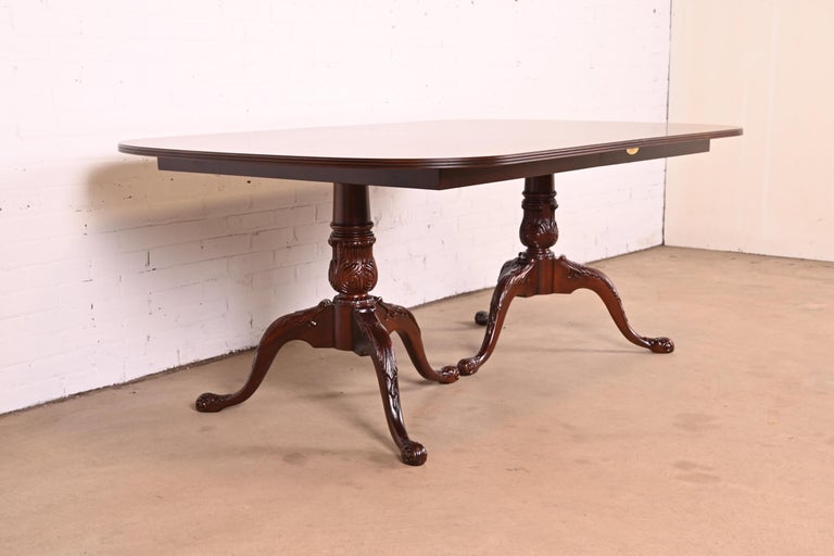 Drexel Heritage Georgian Mahogany Double Pedestal Dining Table, Newly Refinished For Sale 9