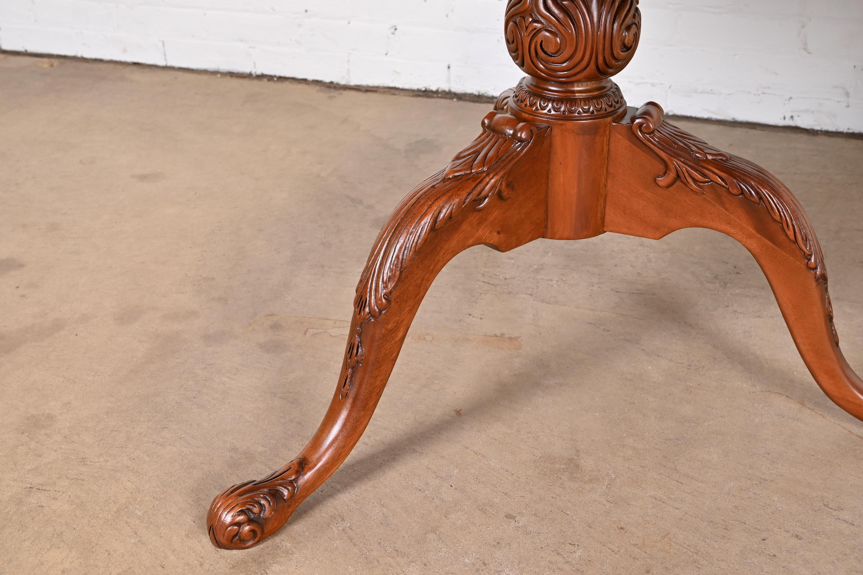 Drexel Heritage Georgian Mahogany Double Pedestal Dining Table, Newly Refinished 11