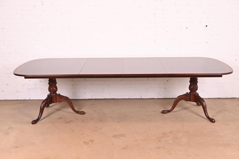 Drexel Heritage Georgian Mahogany Double Pedestal Dining Table, Newly Refinished In Good Condition For Sale In South Bend, IN