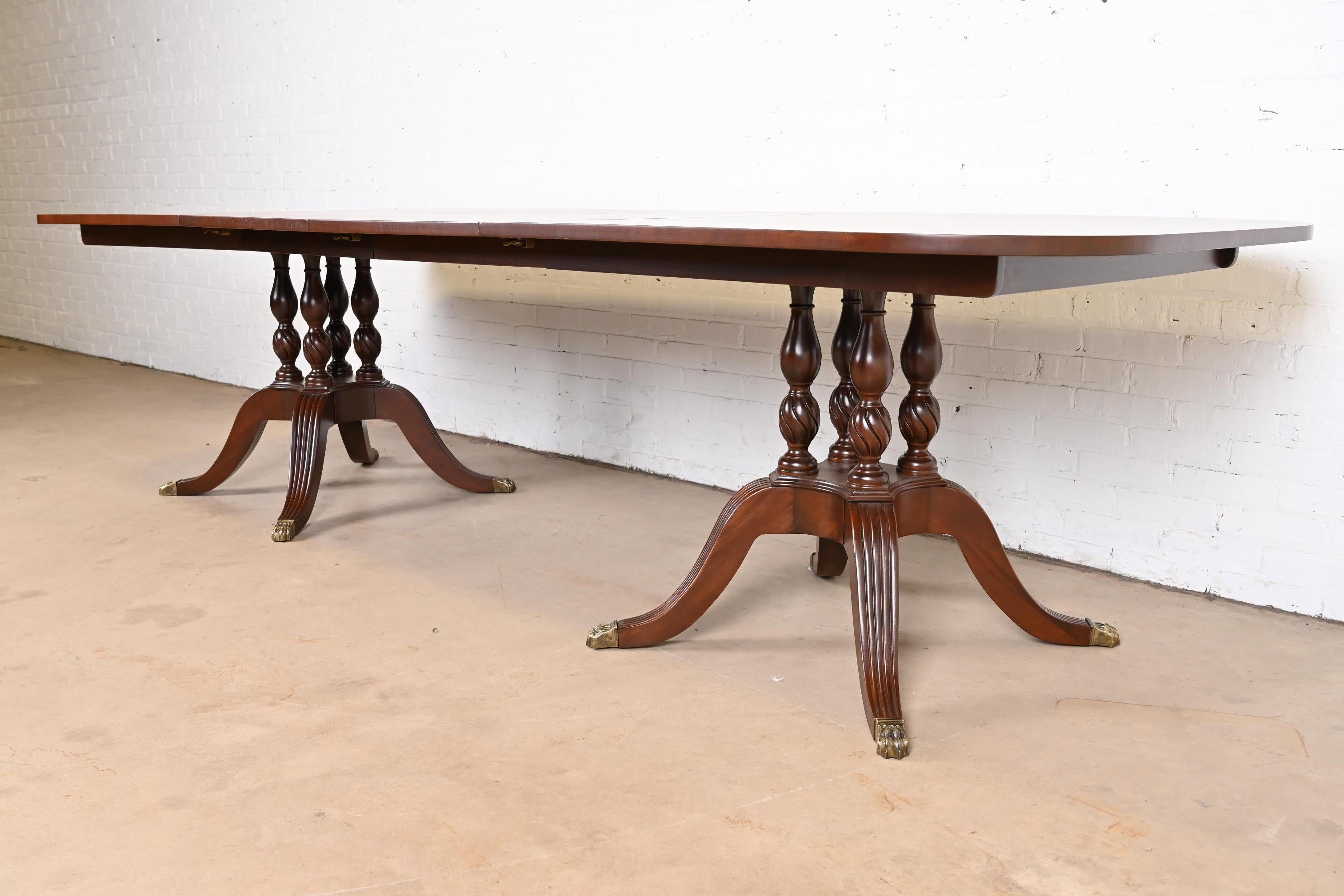 20th Century Drexel Heritage Georgian Mahogany Double Pedestal Dining Table, Newly Refinished