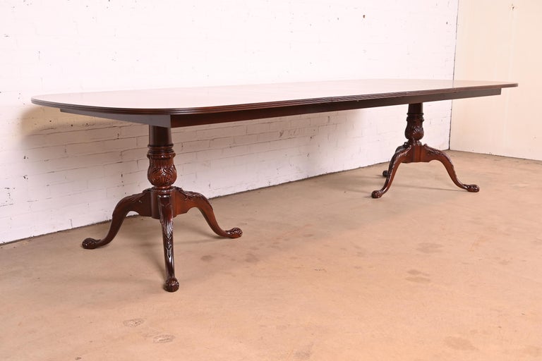 Drexel Heritage Georgian Mahogany Double Pedestal Dining Table, Newly Refinished For Sale 2