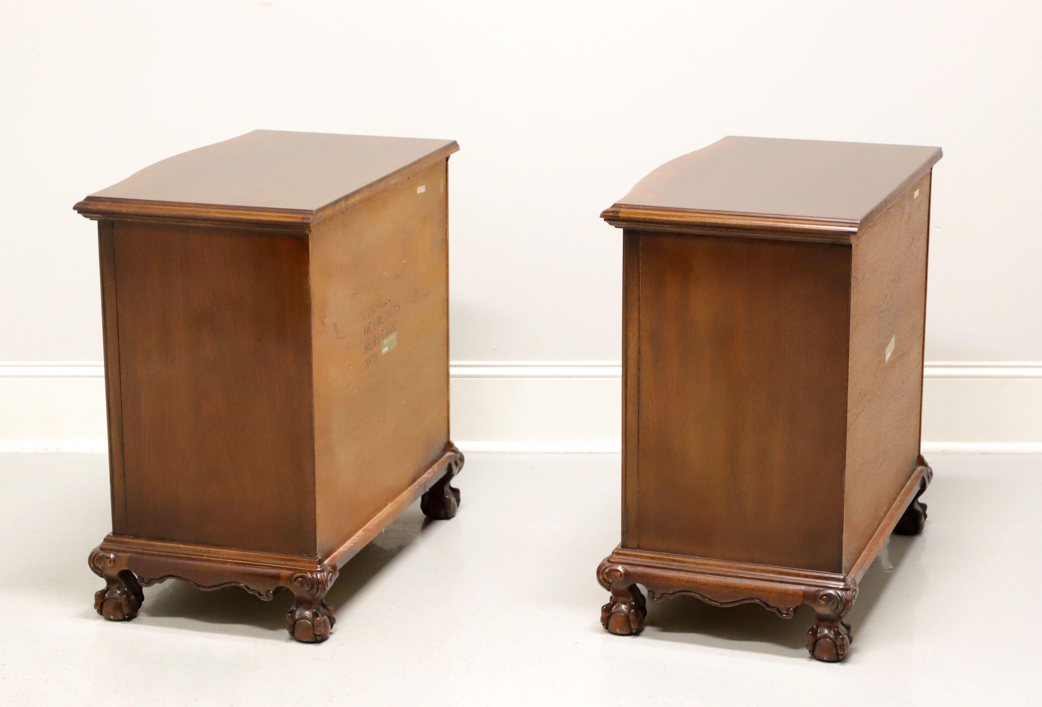 DREXEL HERITAGE Heirlooms Flame Mahogany Chippendale Serpentine Nightstands-Pair In Good Condition In Charlotte, NC