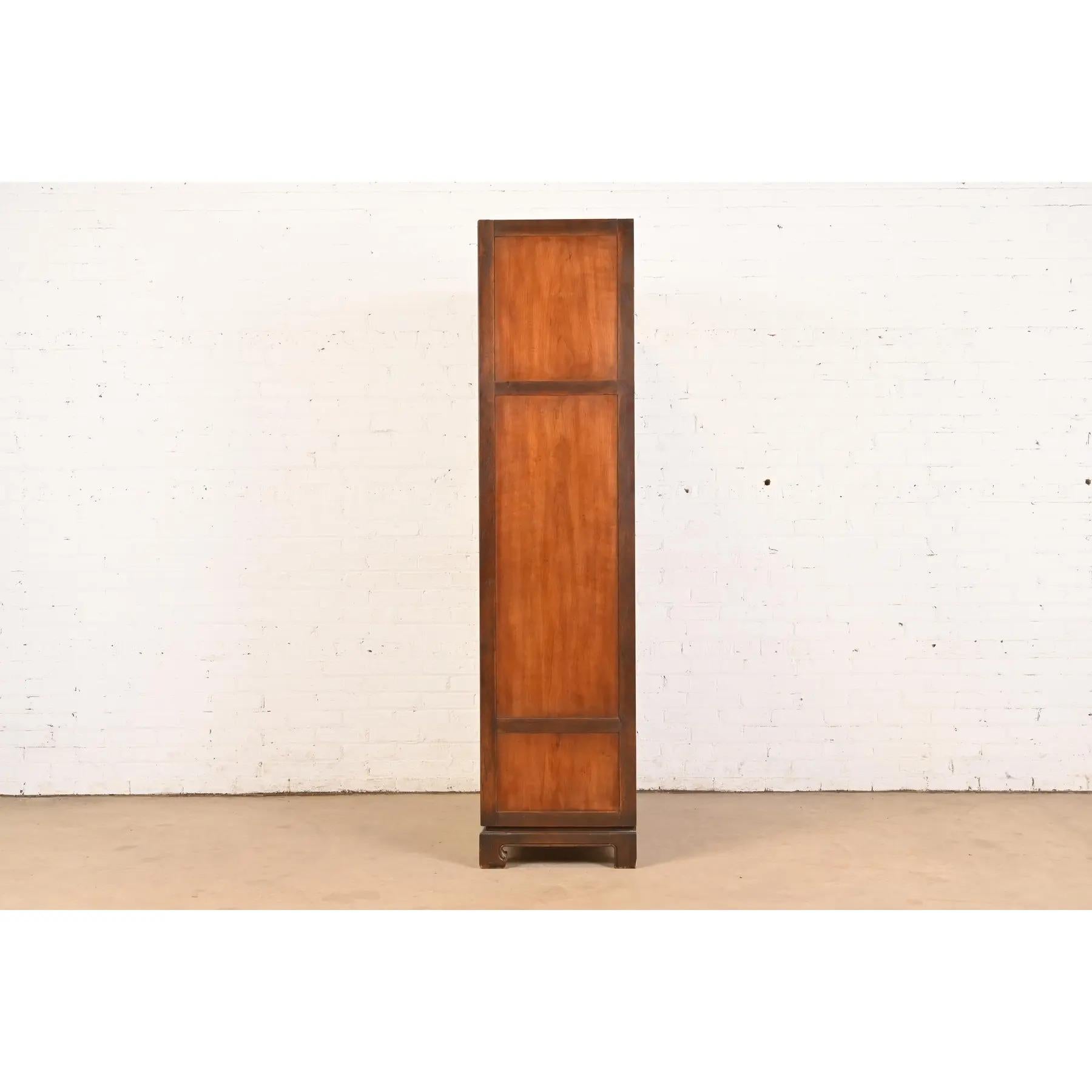 Drexel Heritage Hollywood Regency Chinoiserie Armoire Dresser de Madera de Burl en venta 3