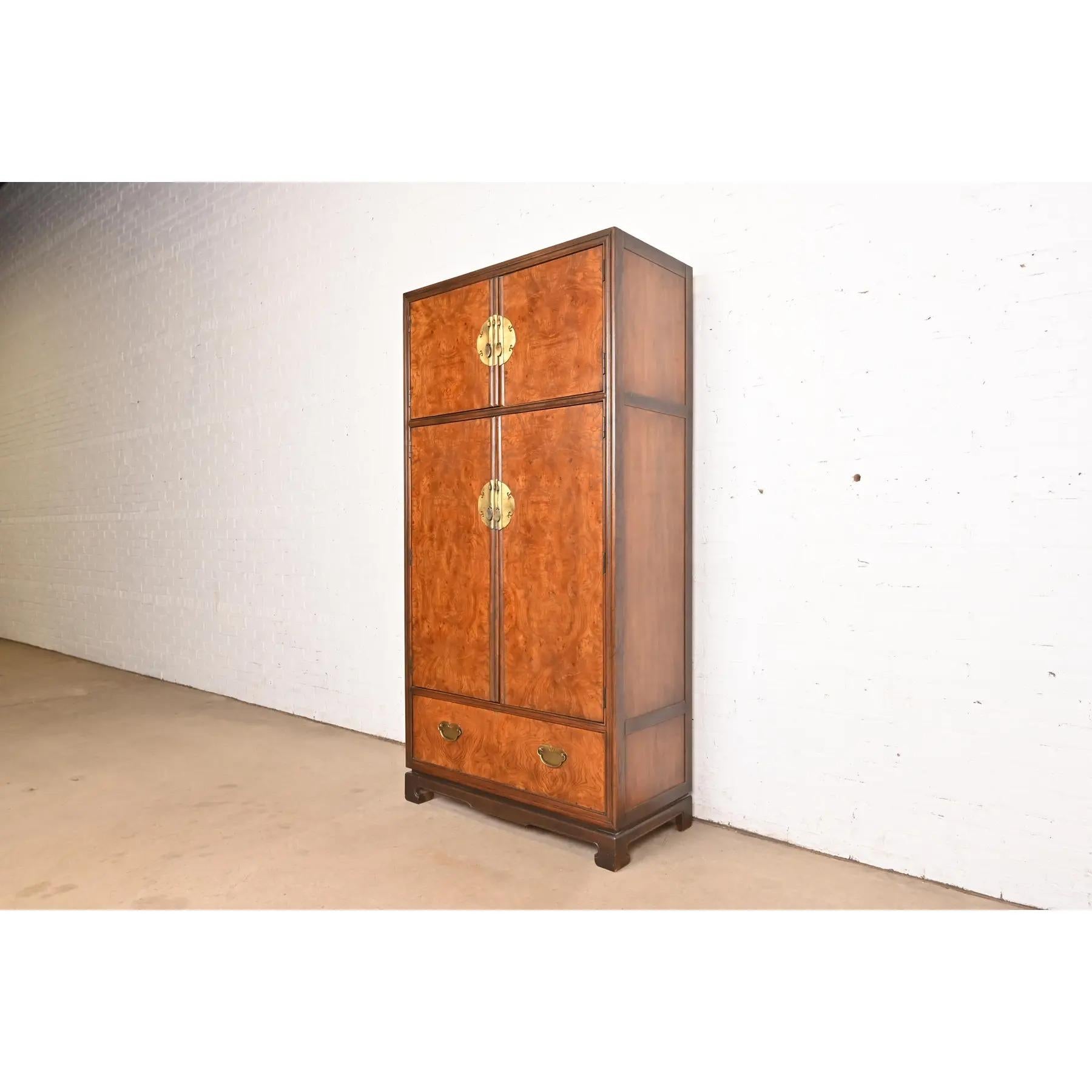 Drexel Heritage Hollywood Regency Chinoiserie Armoire Dresser de Madera de Burl Estadounidense en venta