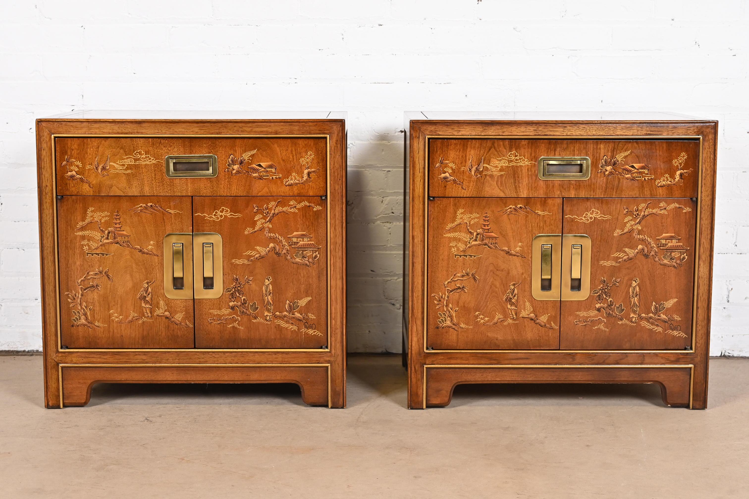 Drexel Heritage Hollywood Regency Chinoiserie Campaign Nightstands, Pair In Good Condition In South Bend, IN