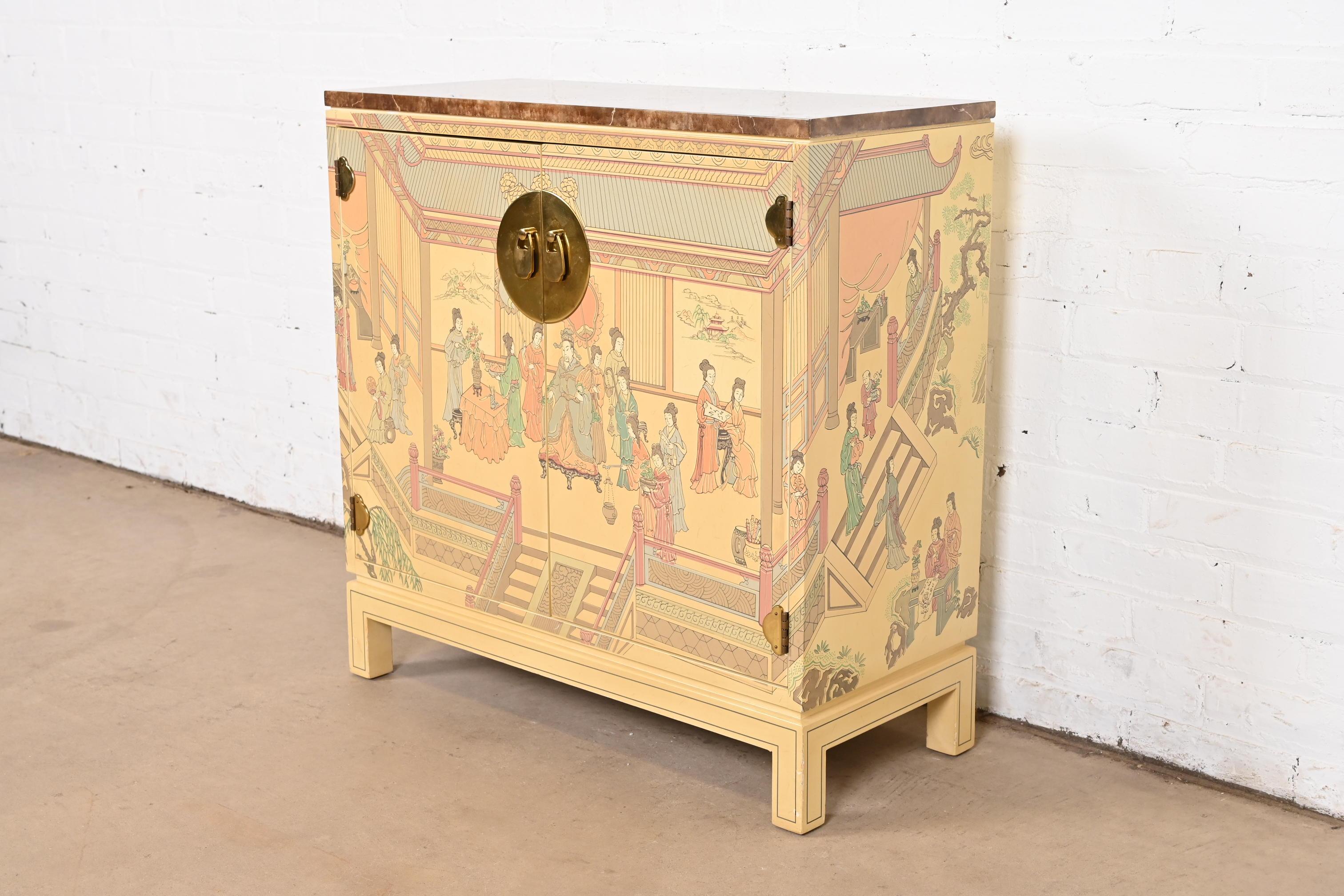 Drexel Heritage Hollywood Regency Chinoiserie-Barschrank, handbemalt, lackiert und lackiert im Zustand „Gut“ im Angebot in South Bend, IN