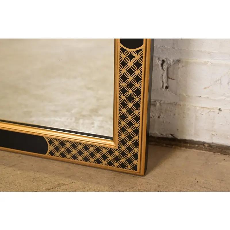 Specchio da parete laccato dipinto a mano Drexel Heritage Hollywood Regency Chinoiserie in vendita 1