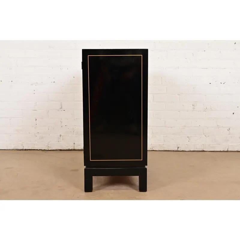 Drexel Heritage Hollywood Regency Chinoiserie Lacquered Bar Cabinet For Sale 4