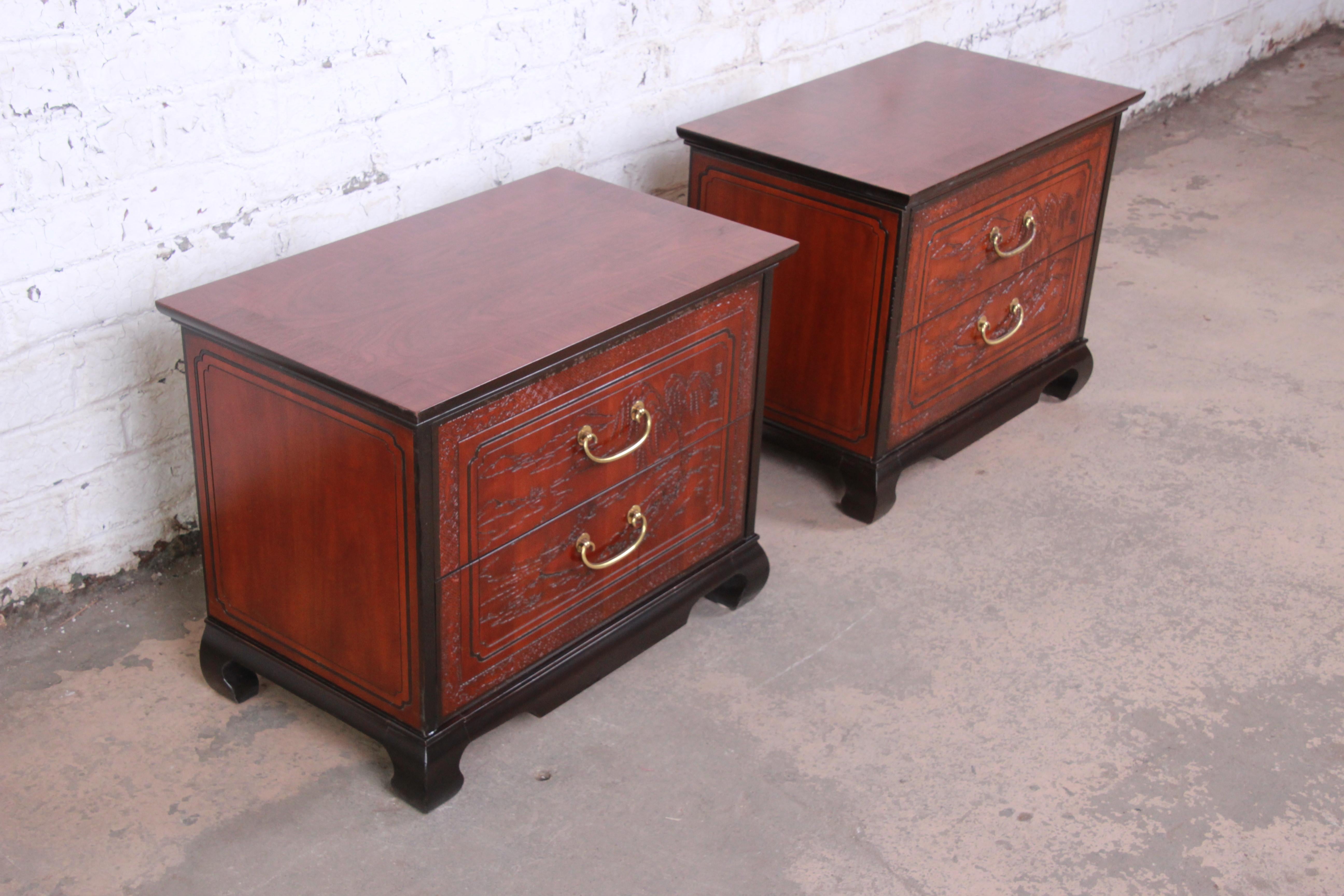 Drexel Heritage Hollywood Regency Chinoiserie Mahogany Nightstands, Pair In Good Condition In South Bend, IN