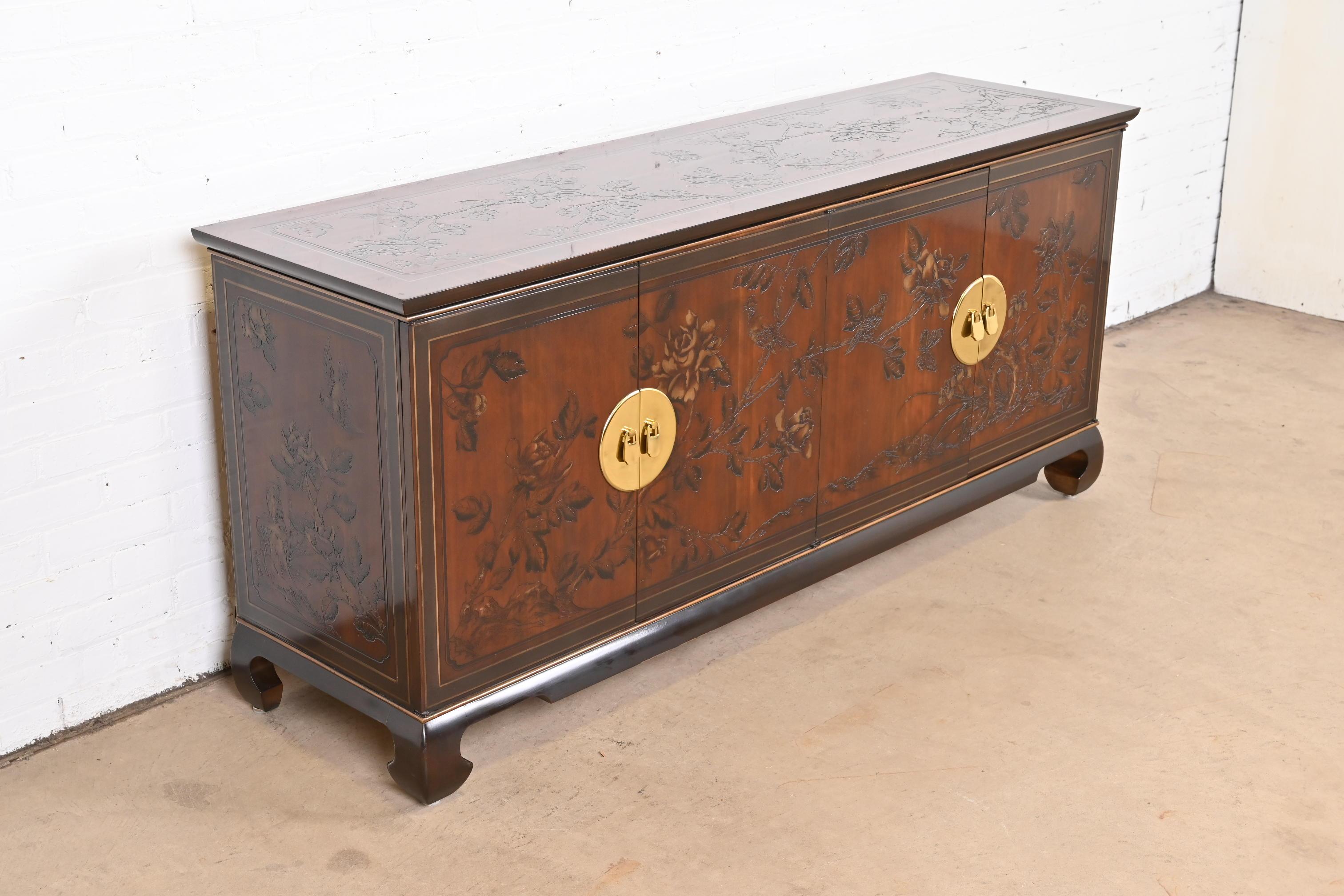 Drexel Heritage Hollywood Regency Chinoiserie Mahogany Sideboard Credenza In Good Condition In South Bend, IN