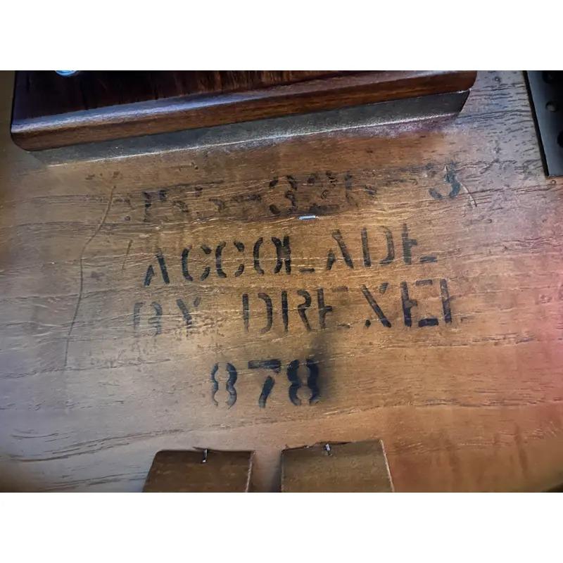 Drexel Heritage Table de salle à manger à rallonge Hollywood Regency, nouvellement revernie en vente 7