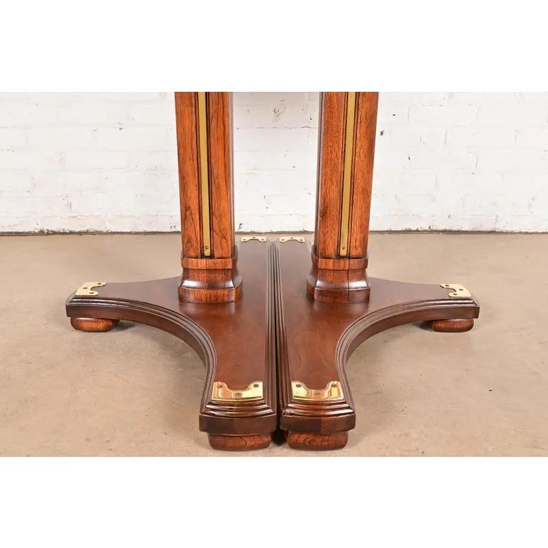 Fin du 20e siècle Drexel Heritage Table de salle à manger à rallonge Hollywood Regency, nouvellement revernie en vente