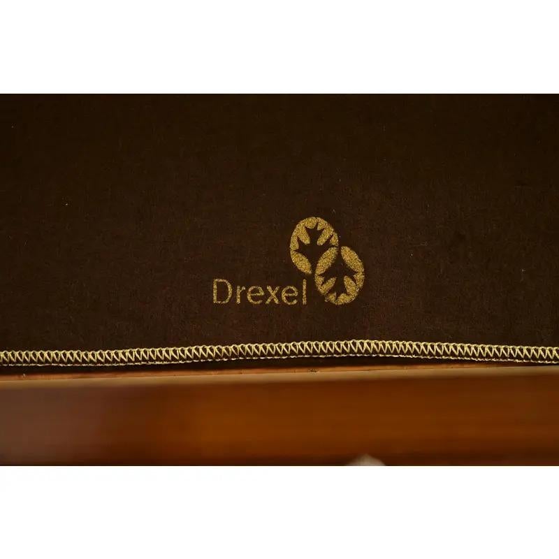 Drexel Heritage Hollywood Regency Walnut Sideboard Credenza, Circa 1970s For Sale 3