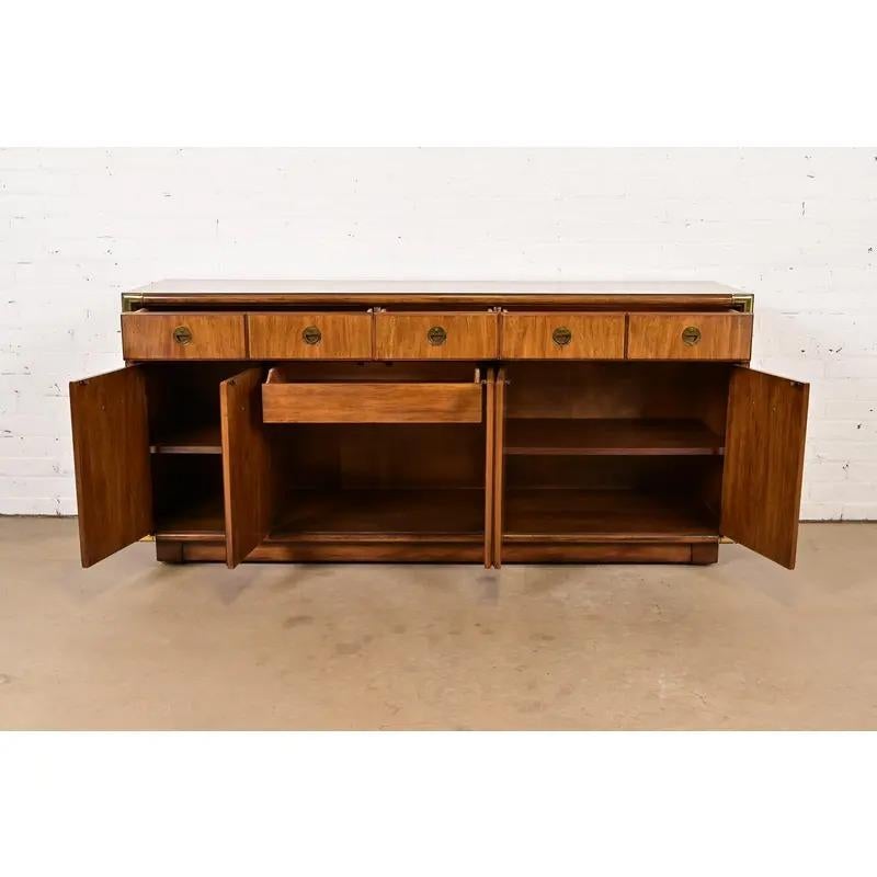 Late 20th Century Drexel Heritage Hollywood Regency Walnut Sideboard Credenza, Circa 1970s For Sale
