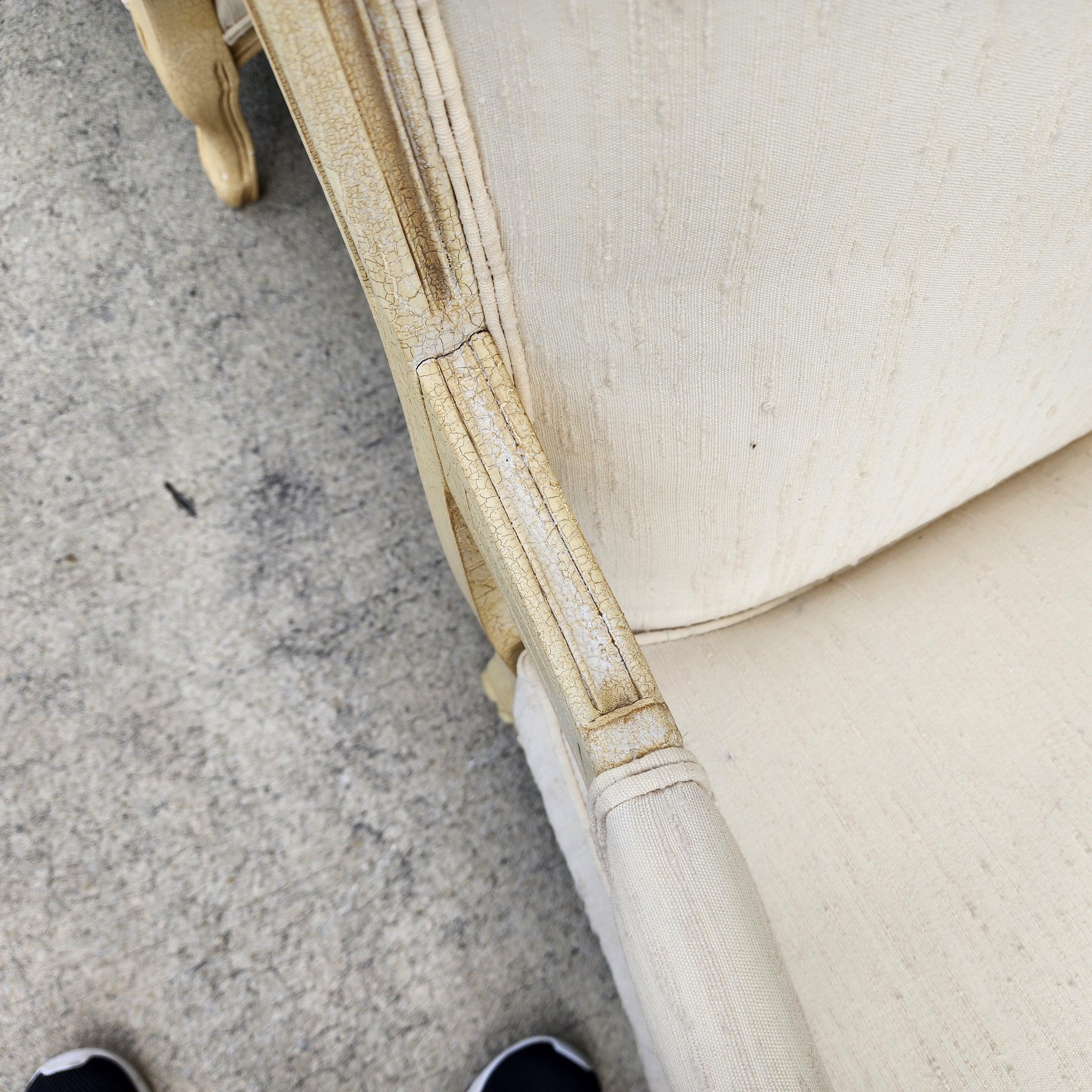Drexel Heritage Louis XV French Armchairs Linen For Sale 10
