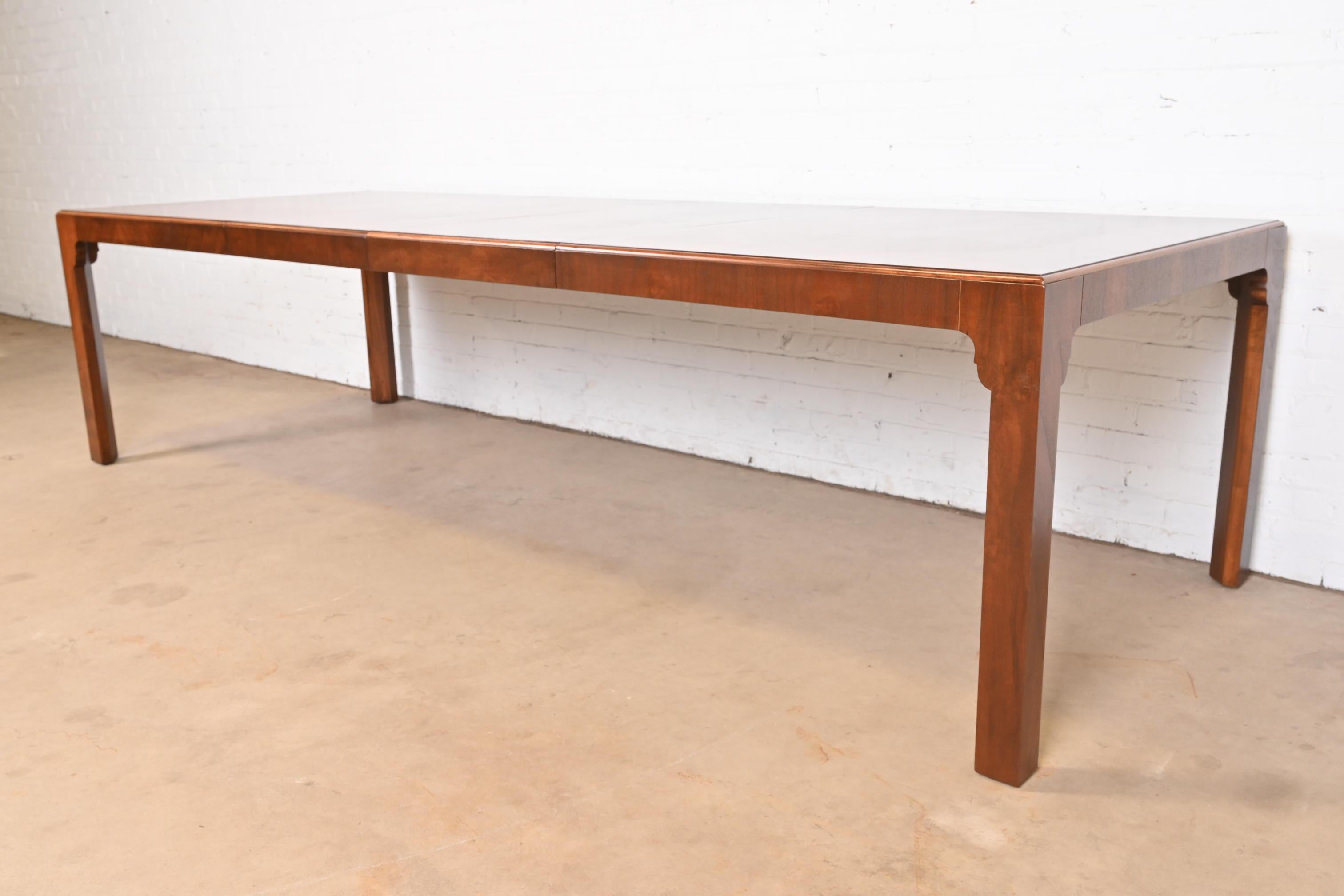 Drexel Heritage Mid-Century Modern Burled Walnut Dining Table, Newly Refinished In Good Condition For Sale In South Bend, IN