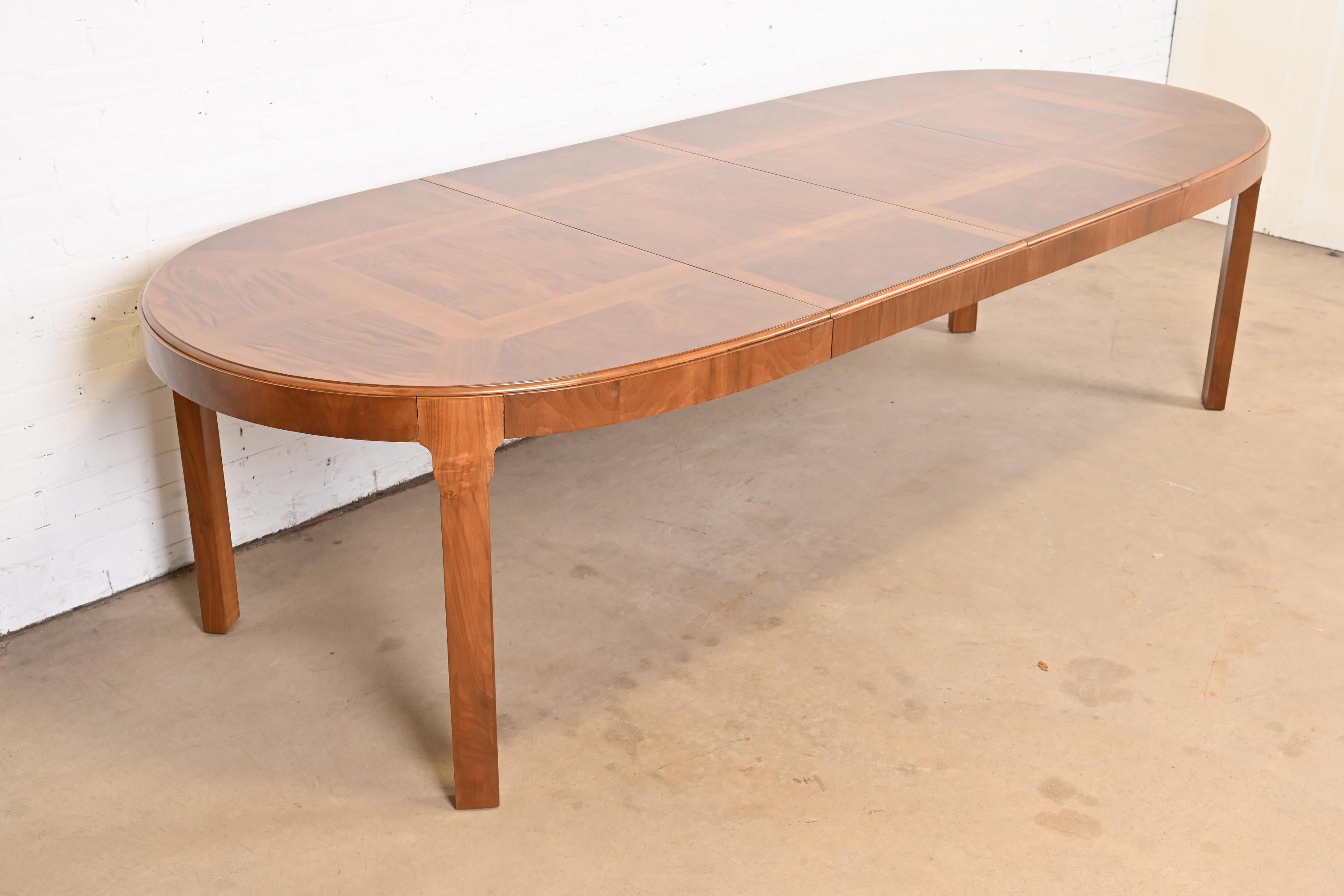 Drexel Heritage Mid-Century Modern Inlaid Burled Walnut Parquetry Dining Table For Sale 1
