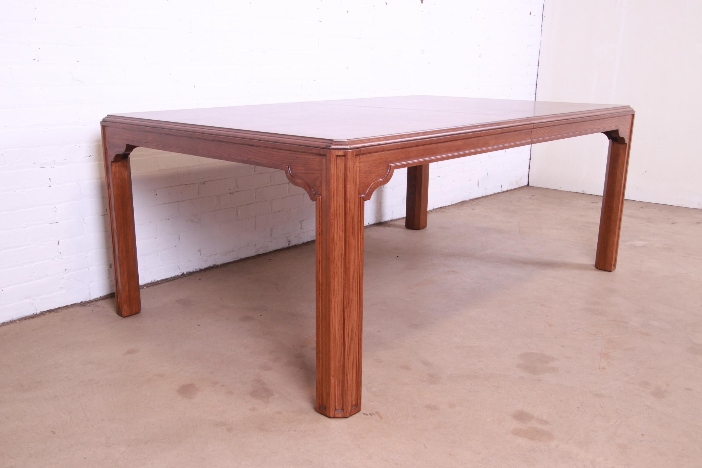 Drexel Heritage Mid-Century Modern Oak and Burl Wood Dining Table, Refinished For Sale 9