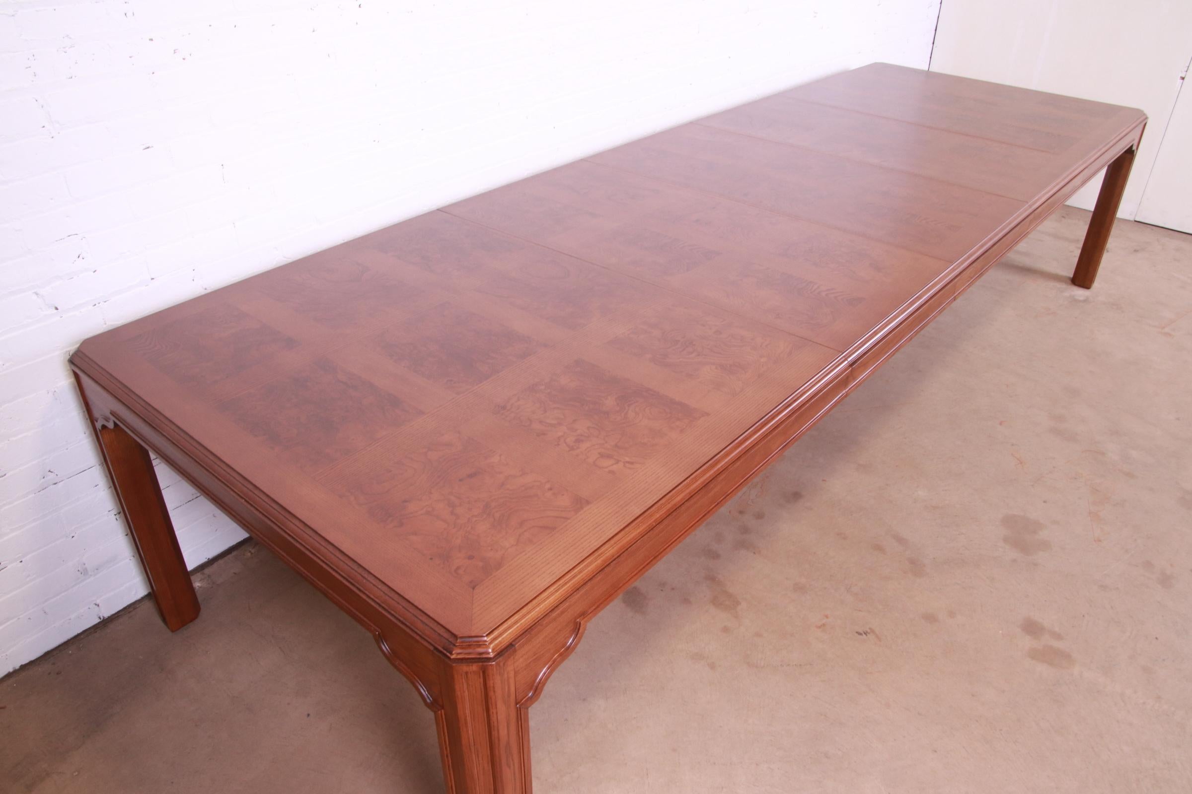 Drexel Heritage Mid-Century Modern Oak and Burl Wood Dining Table, Refinished For Sale 3