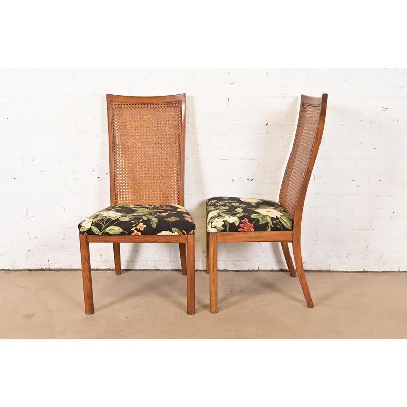 Drexel Heritage Mid-Century Modern Nussbaum hohe Rückenlehne Esszimmerstühle, Satz von vier im Angebot 3