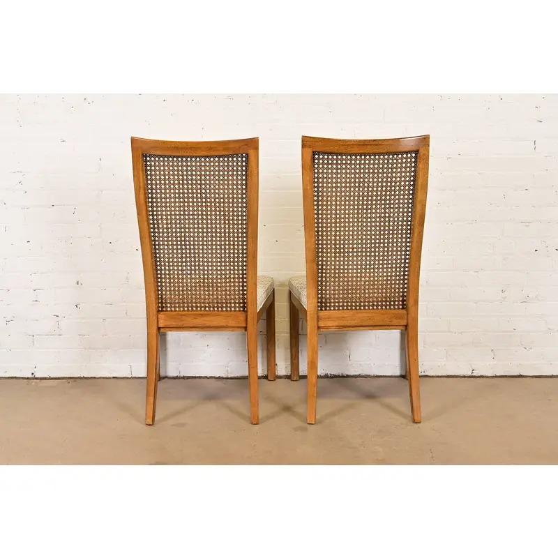 Drexel Heritage Chaises de salle à manger modernes du milieu du siècle en noyer à dossier haut, ensemble de quatre en vente 4