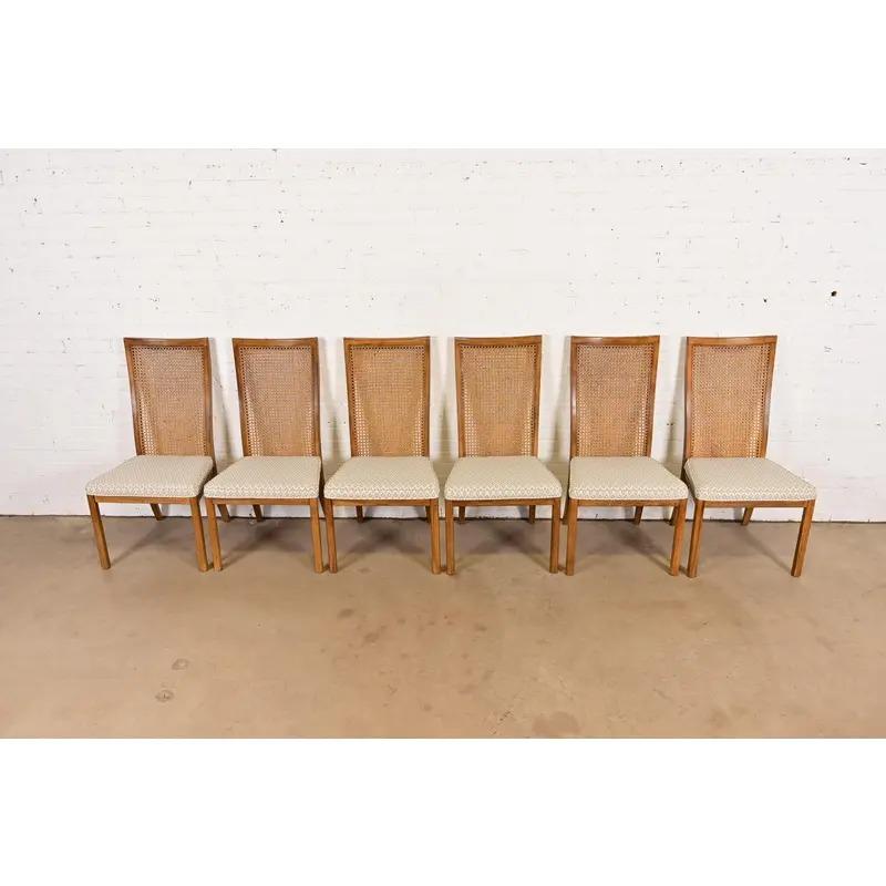 Fine XX secolo Drexel Heritage - Sedie da pranzo con schienale alto in noce, set da sei in vendita