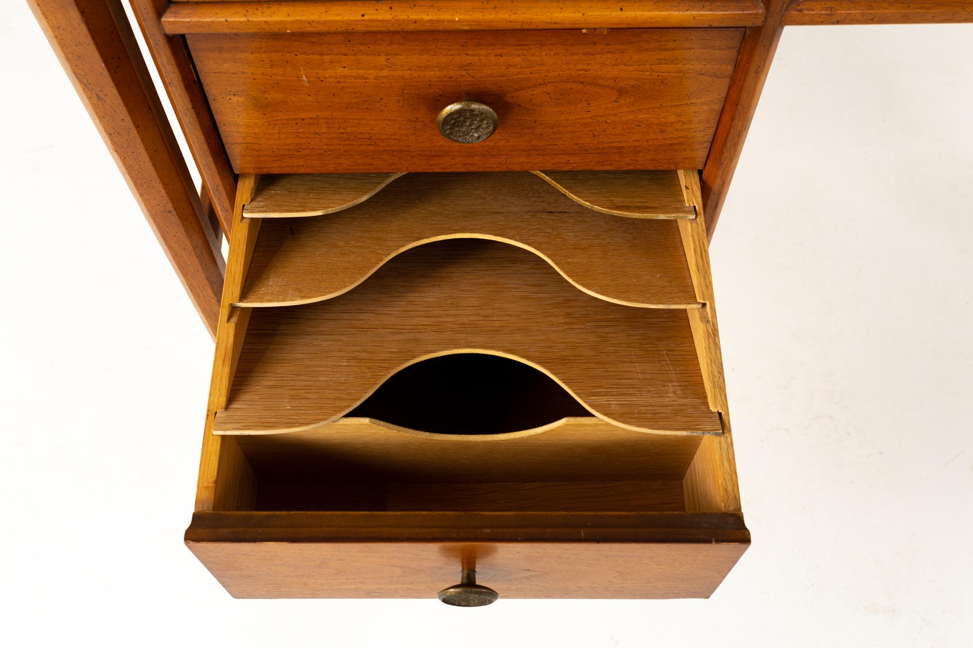 Late 20th Century Drexel Heritage Midcentury Desk