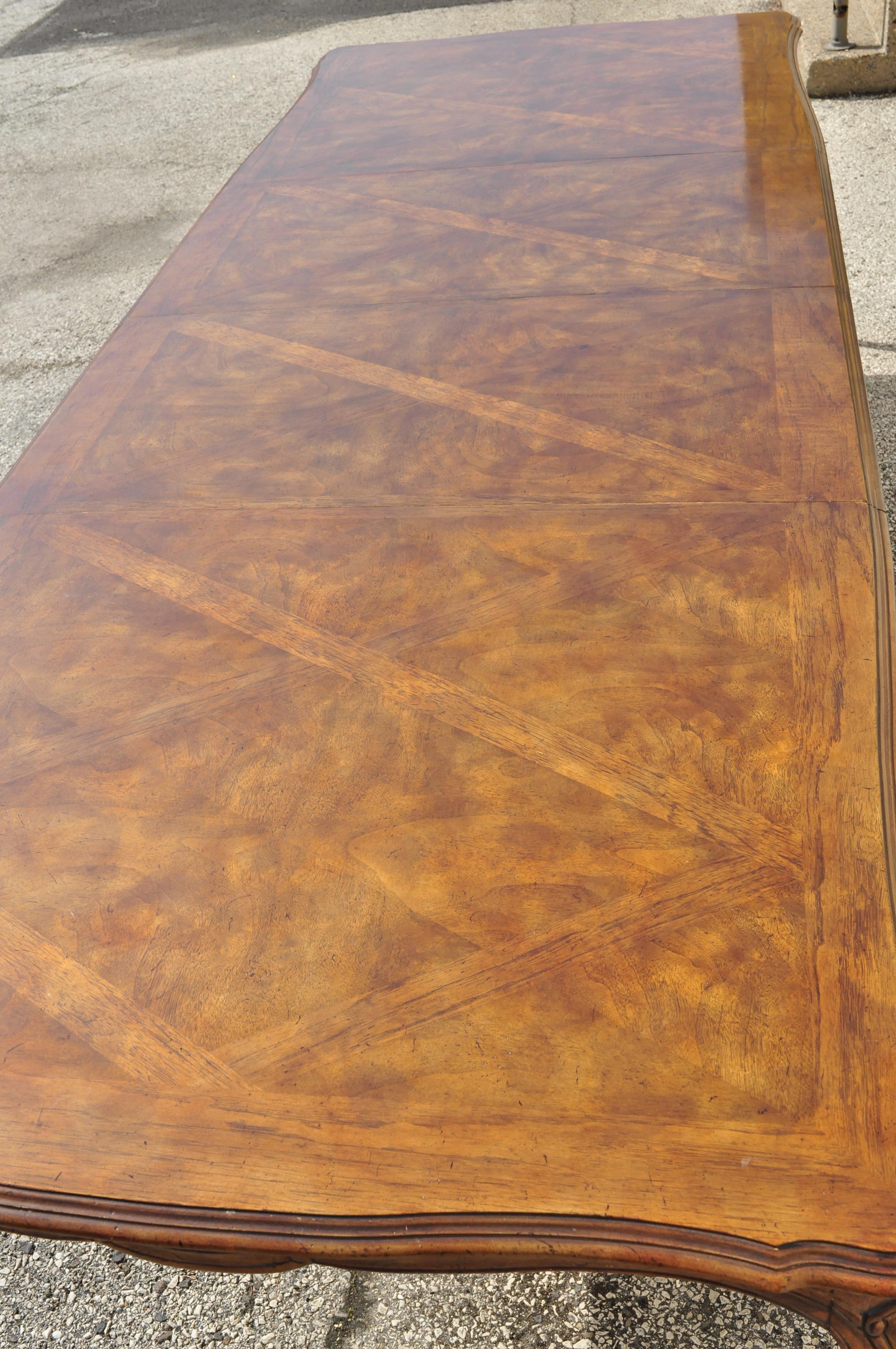 Drexel Heritage Old Continent French Louis XV Style Parquetry Inlay Dining Table In Good Condition In Philadelphia, PA