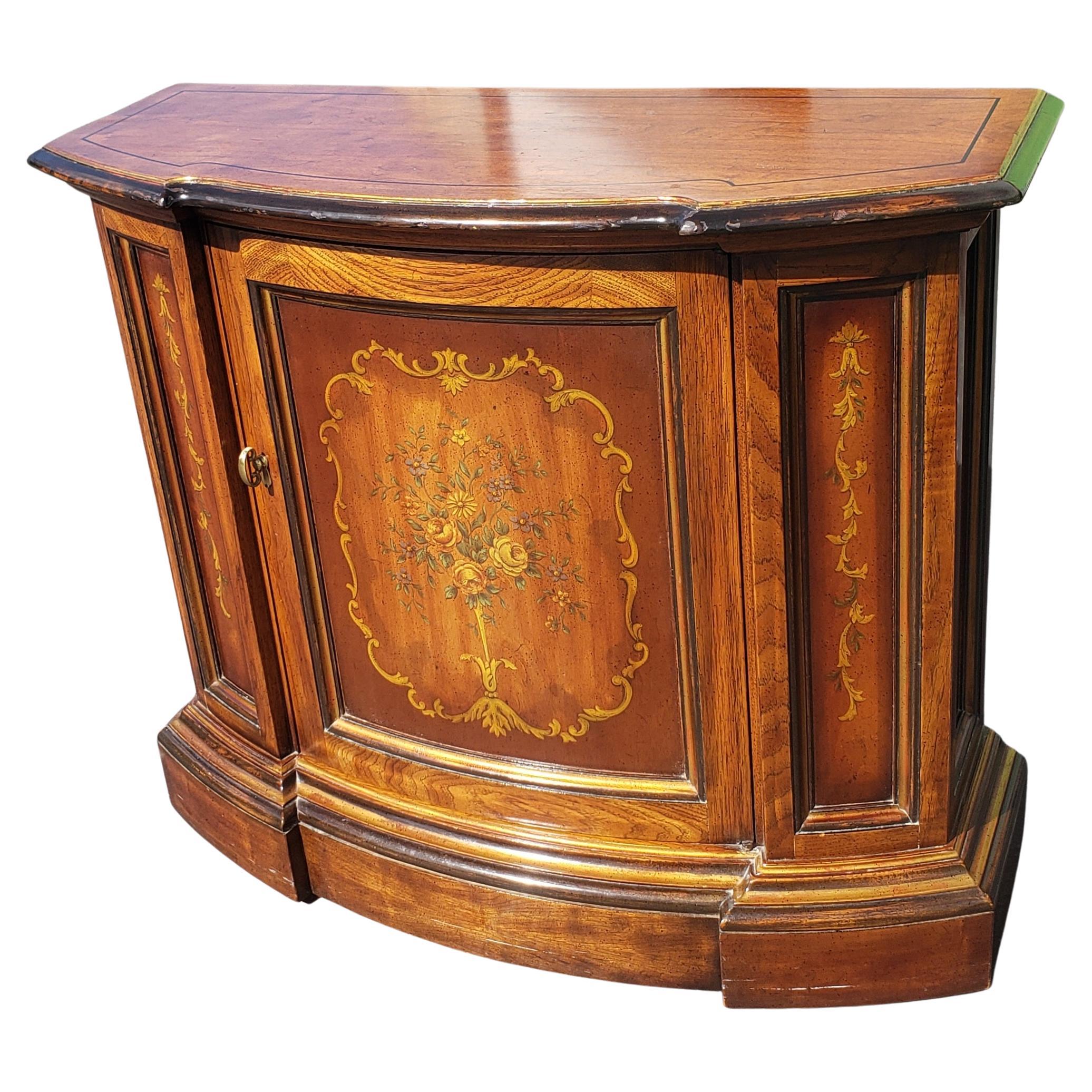 Beautiful Drexel heritage Furnishings Ornate console cabinet table. 
Good vintage condition. Some minor scuffs. 
Measures 35