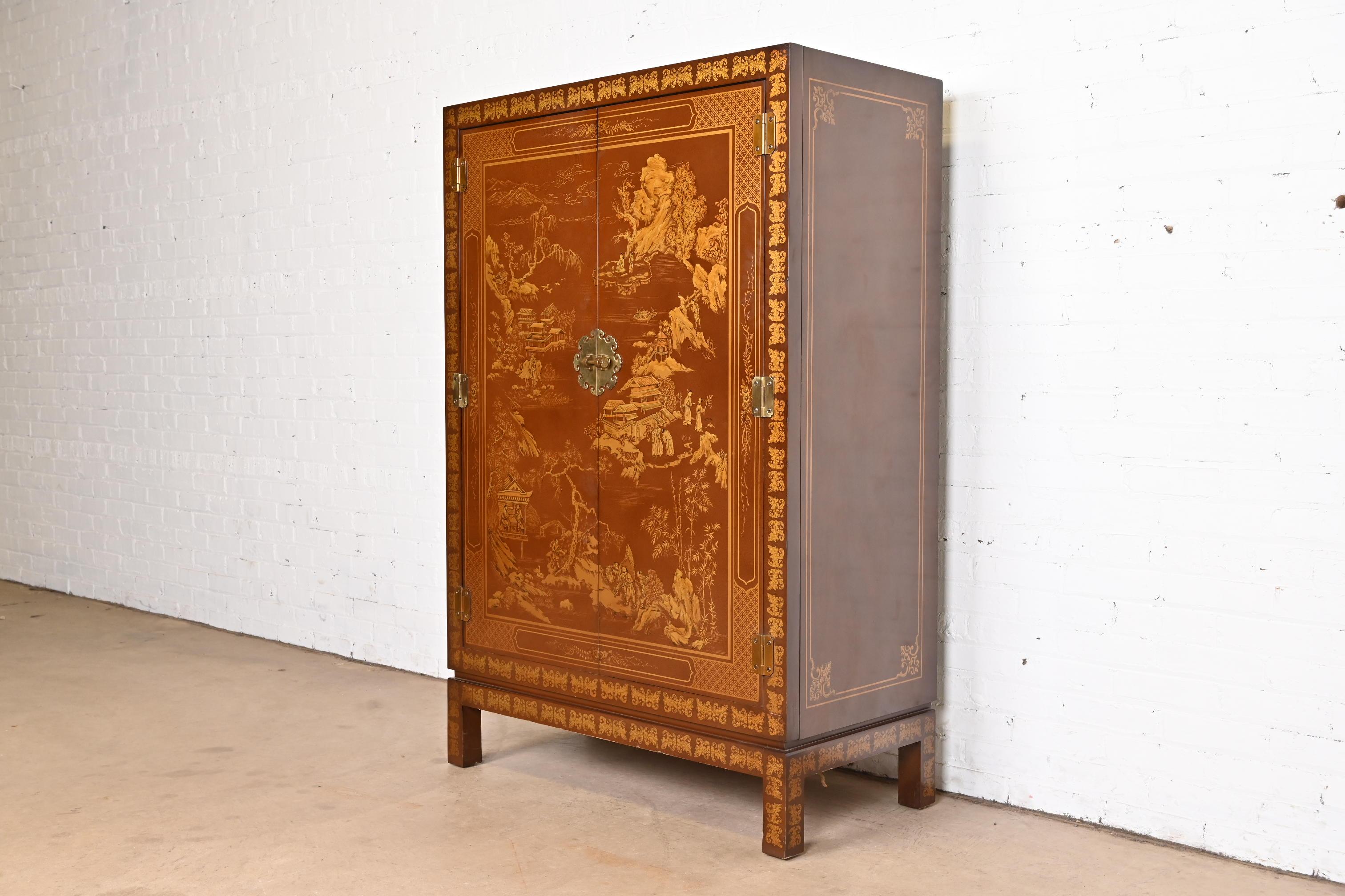 American Drexel Hollywood Regency Chinoiserie Lacquered and Gold Gilt Lighted Bar Cabinet