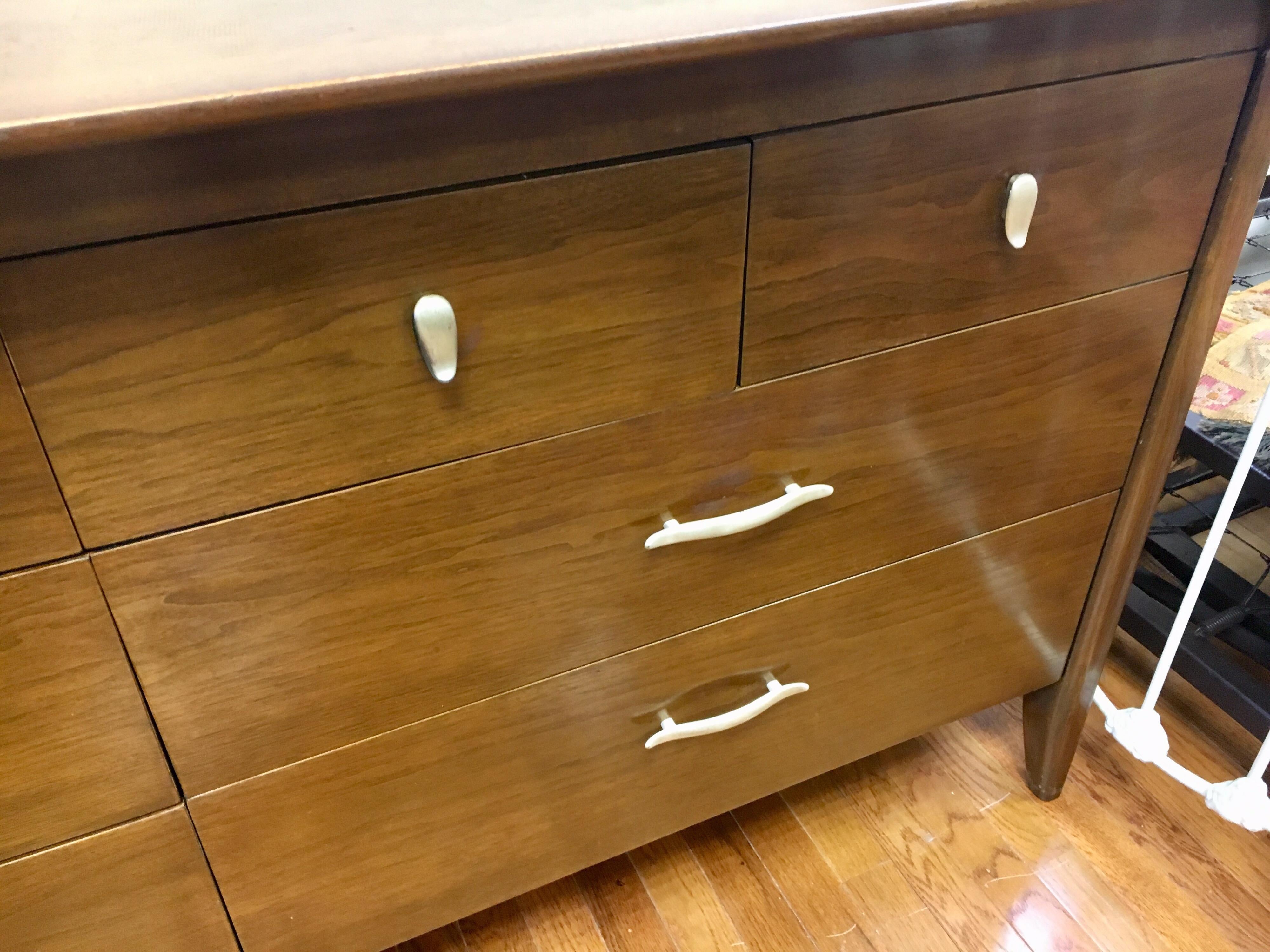 Drexel John Van Koert Profile Midcentury Dresser Chest of Drawers Eight Drawers 6