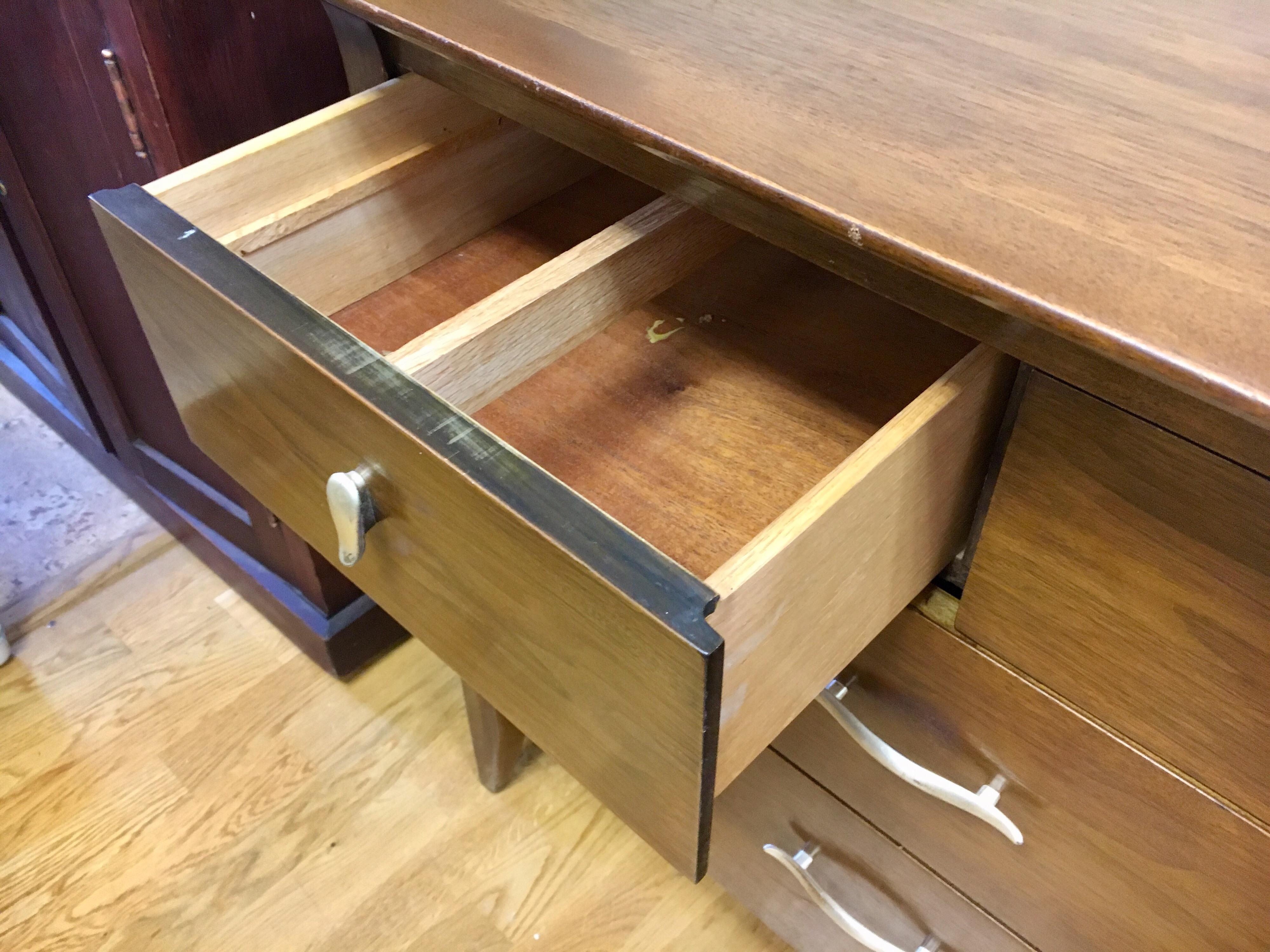 Drexel John Van Koert Profile Midcentury Dresser Chest of Drawers Eight Drawers 7