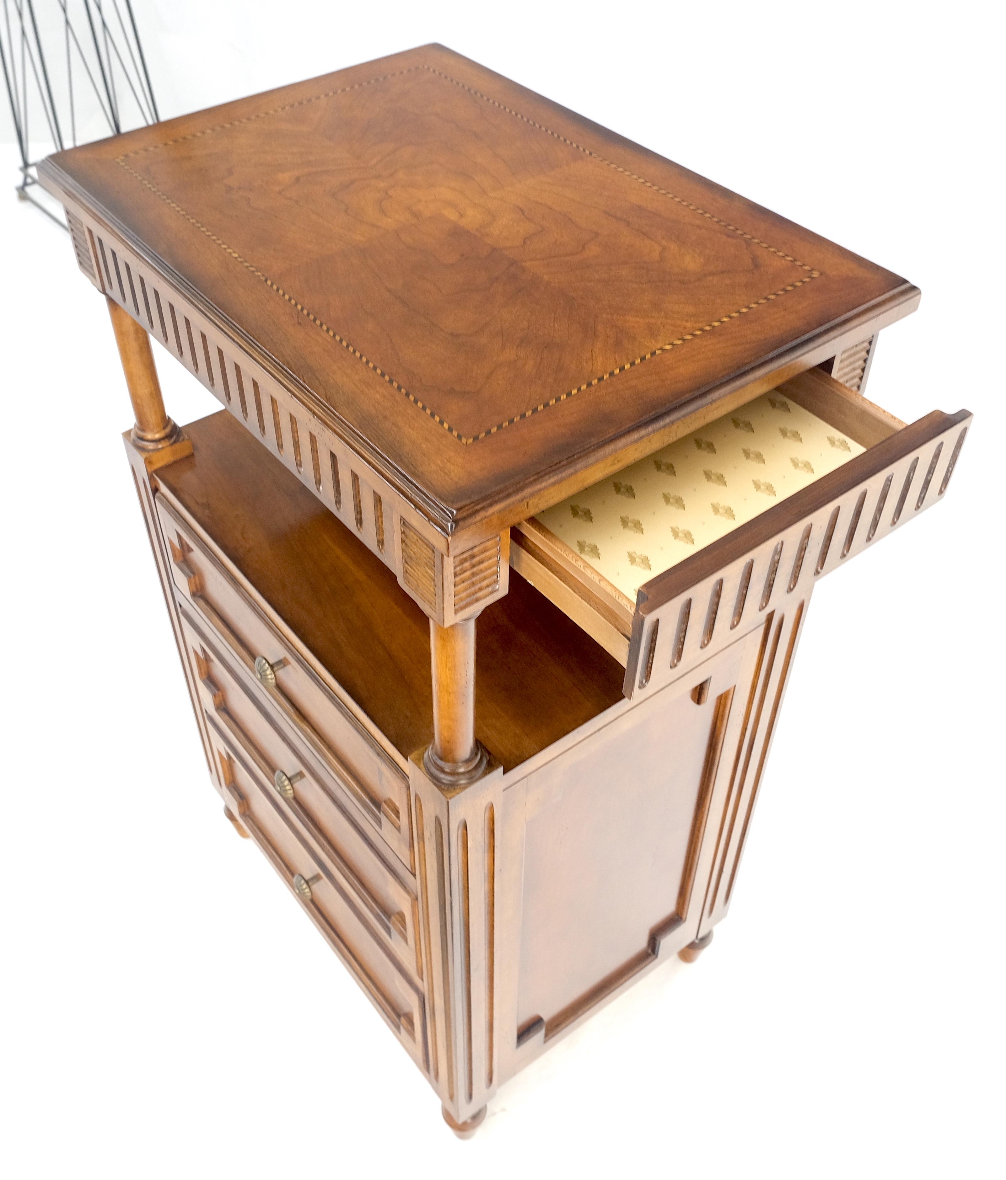Drexel Light American Walnut Inlayed Top Console Entry Stand Side Table Dresser For Sale 5